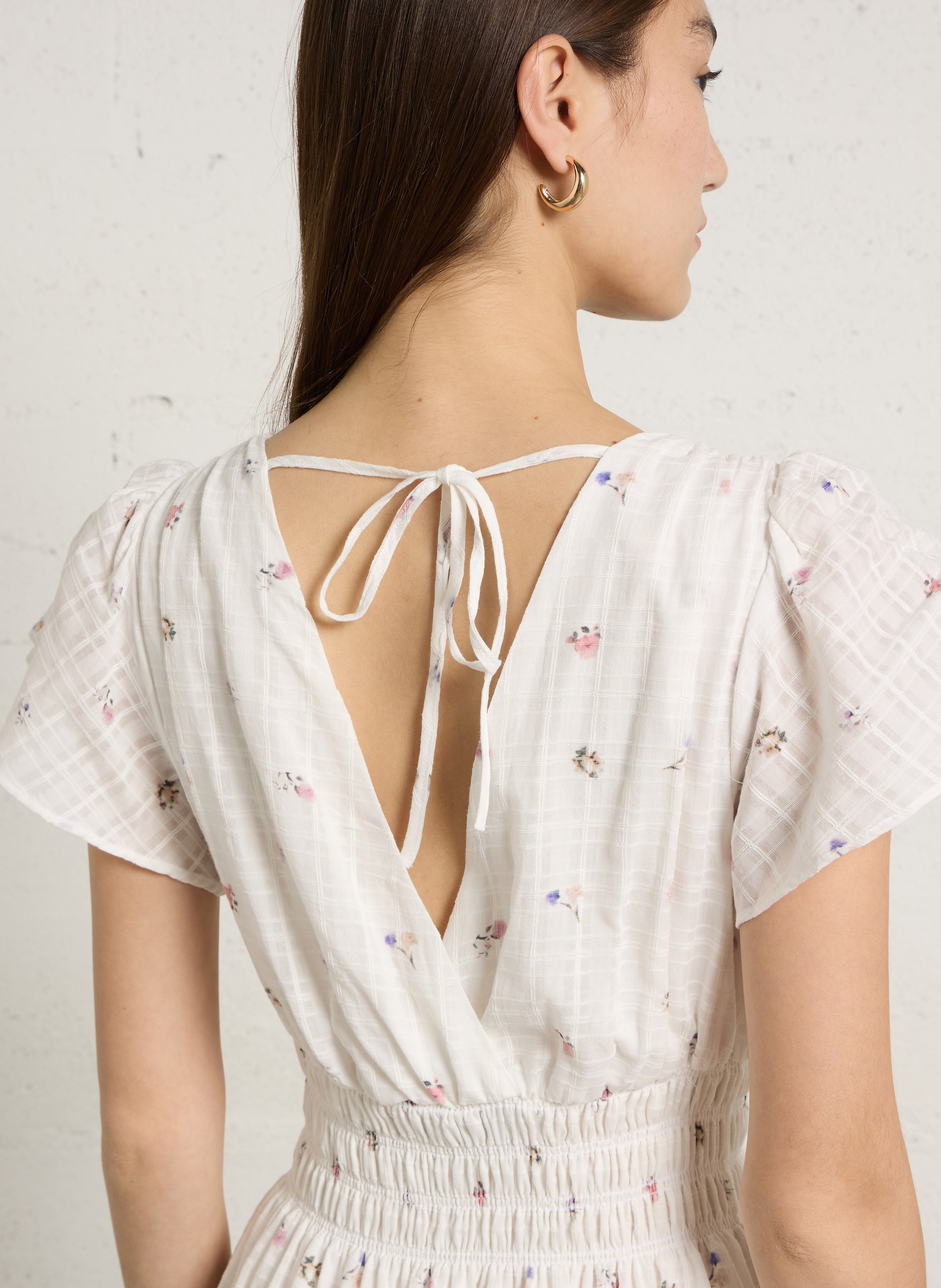 Midi-Kleid mit V-Ausschnitt aus bedruckter Baumwolle BERENICE Weiss