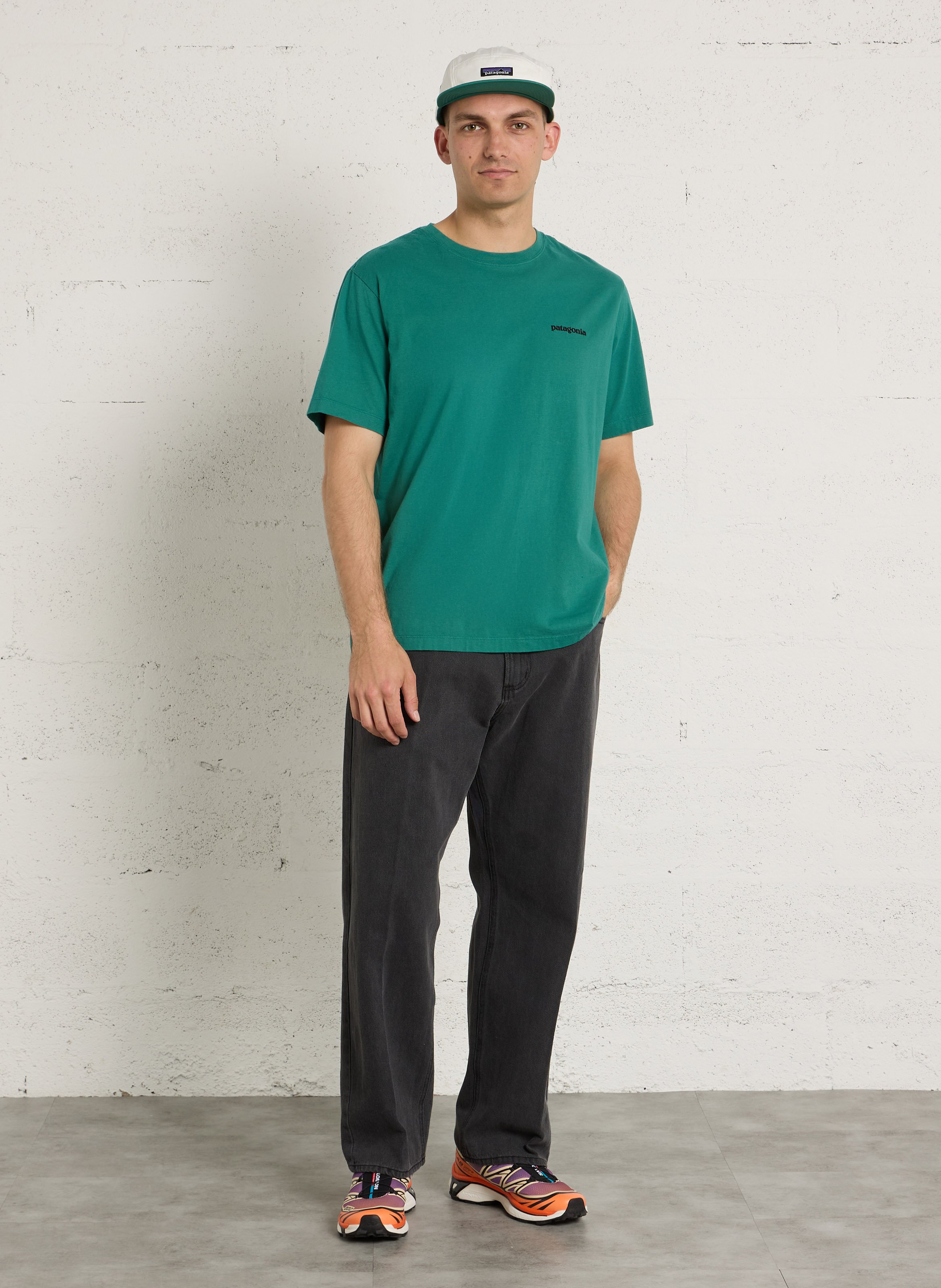 Tee-shirt oversize col rond en coton bio sérigraphié PATAGONIA Vert