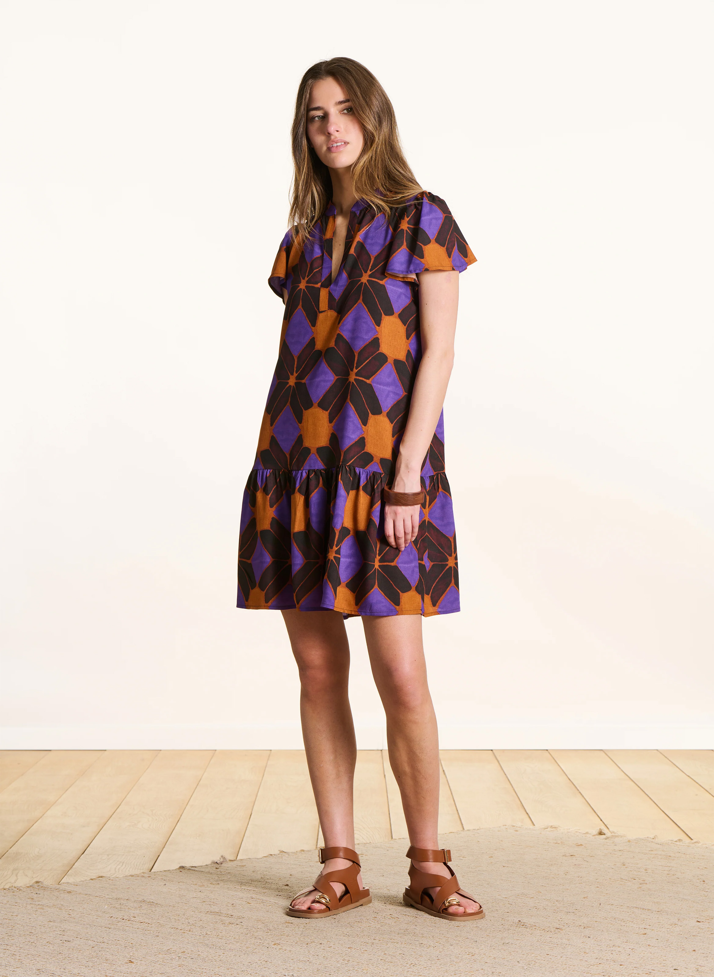 Robe courte col tunisien imprimée volantée LA FEE MARABOUTEE Multicolore