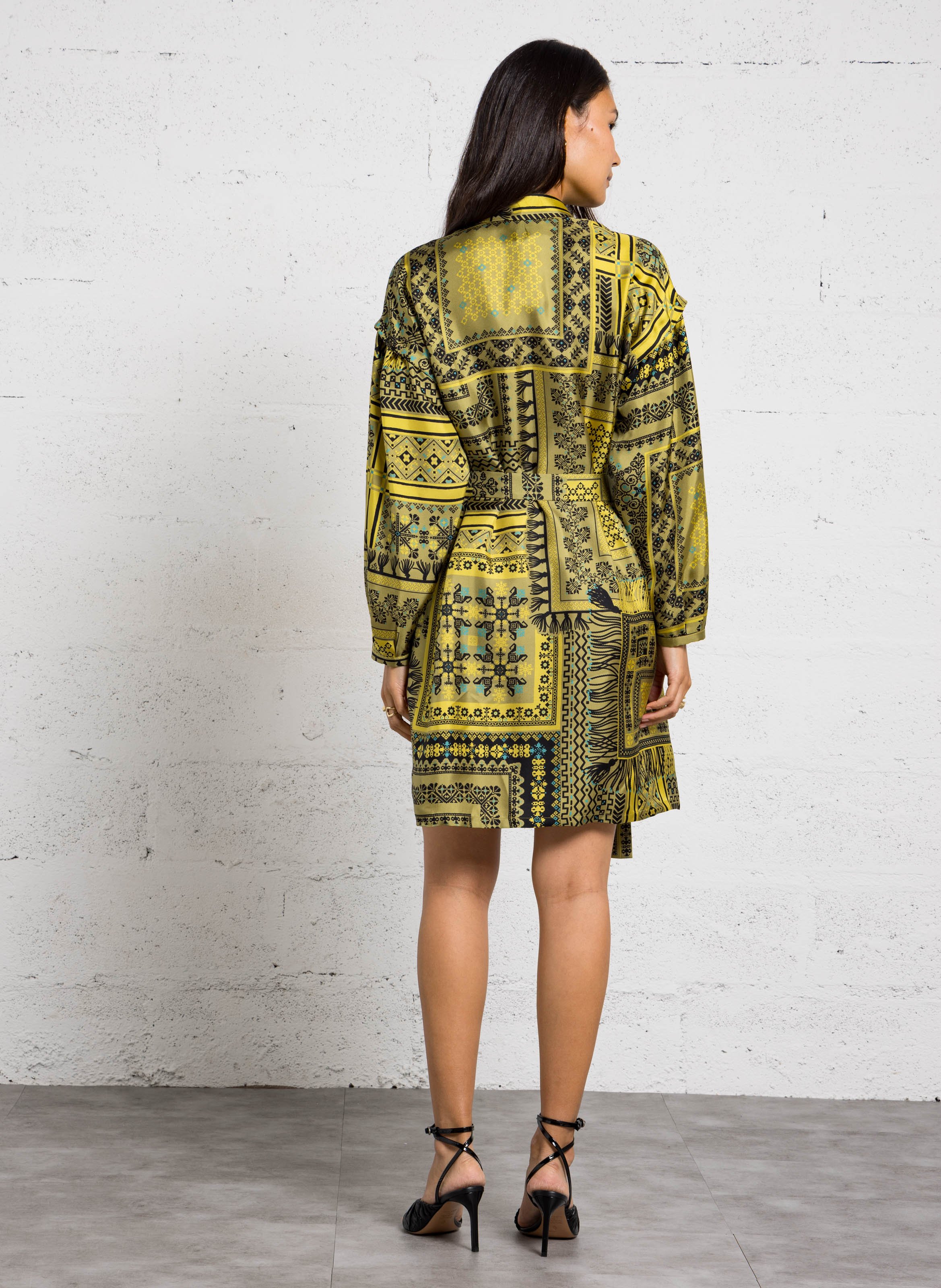 Robe courte col classique en soie imprimée MOMONI Jaune