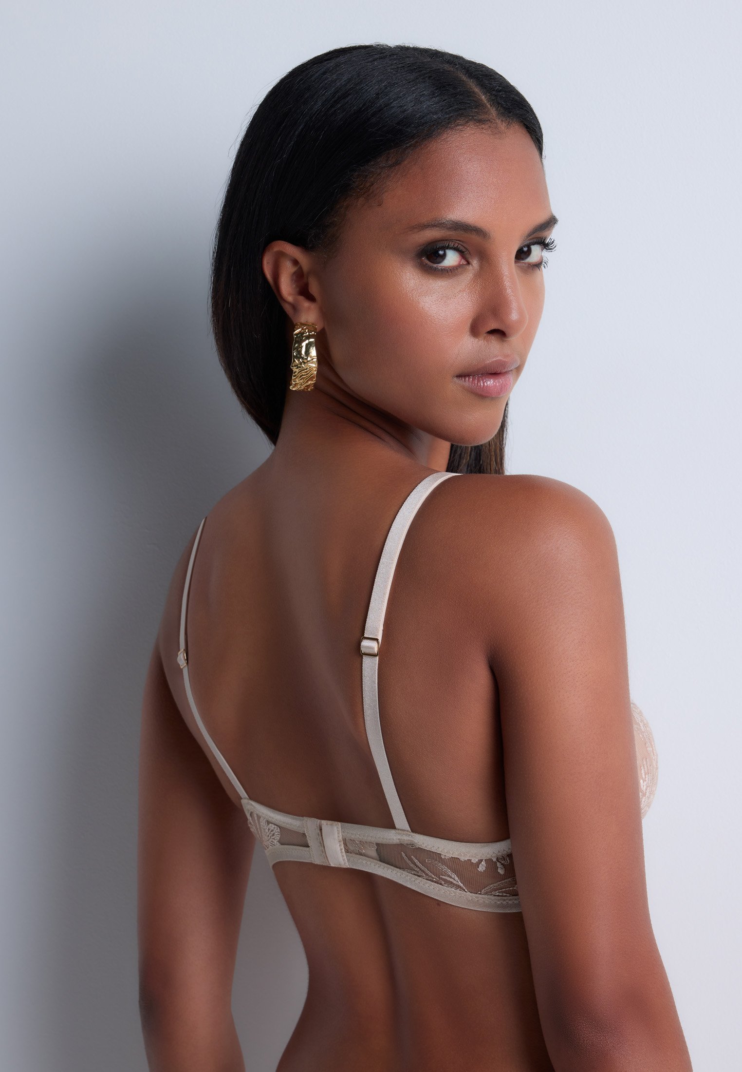 A la Folie kohl black underwired triangle bra AUBADE Beige