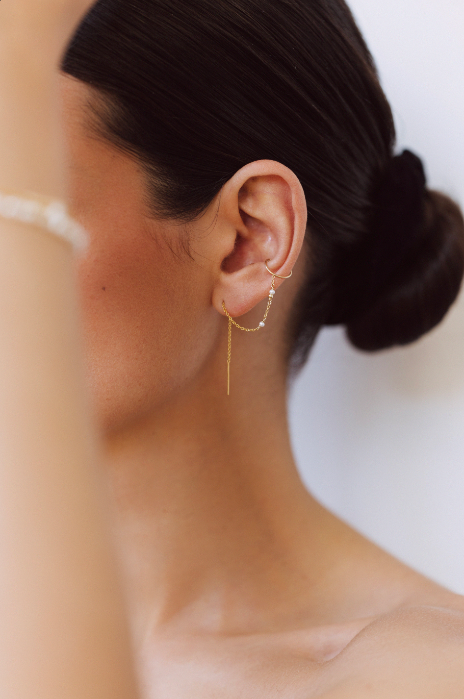 Céleste chain ear jewel YAY White