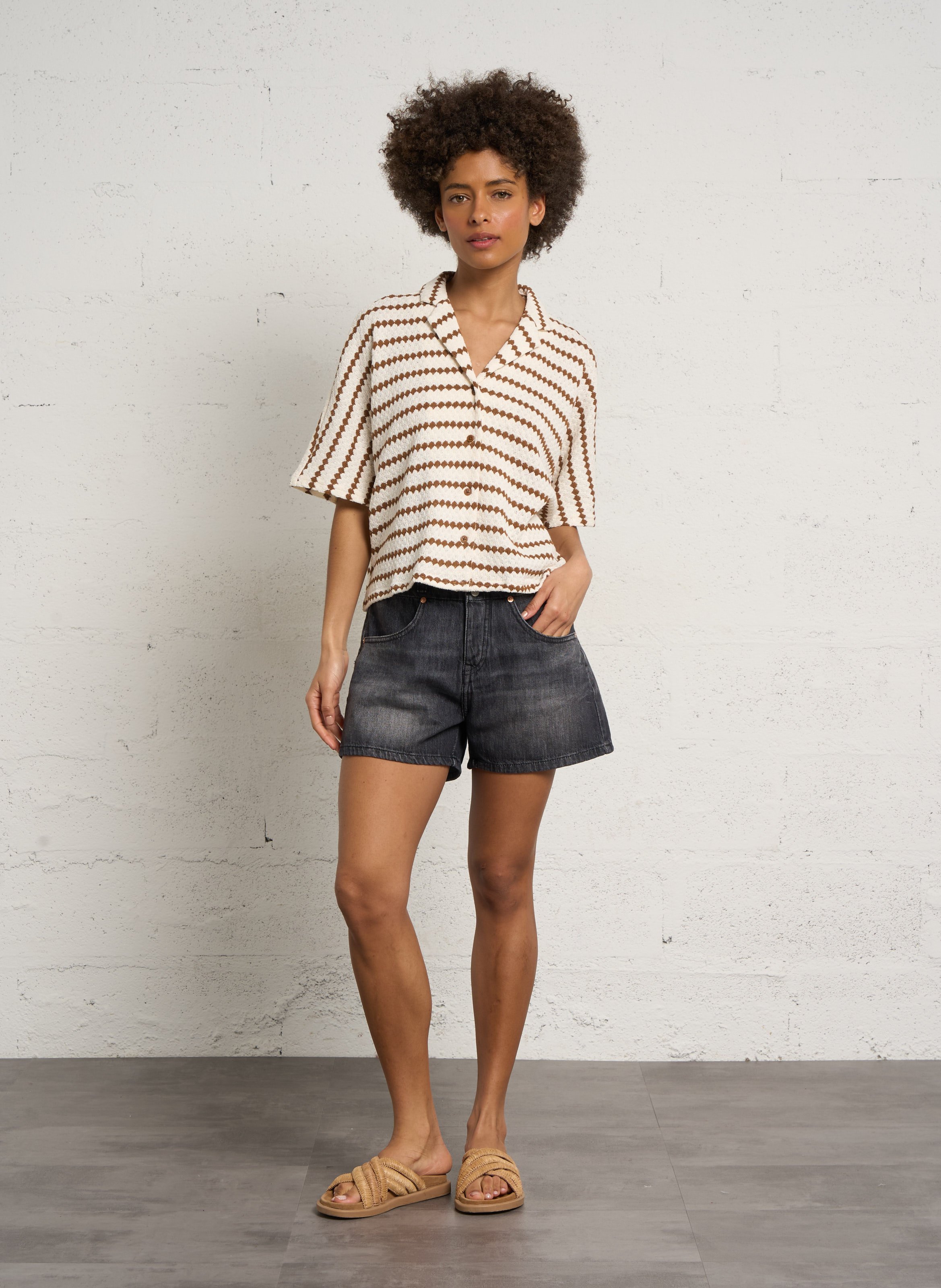 Kurze Denim-Shorts LE TEMPS DES CERISES Schwarz