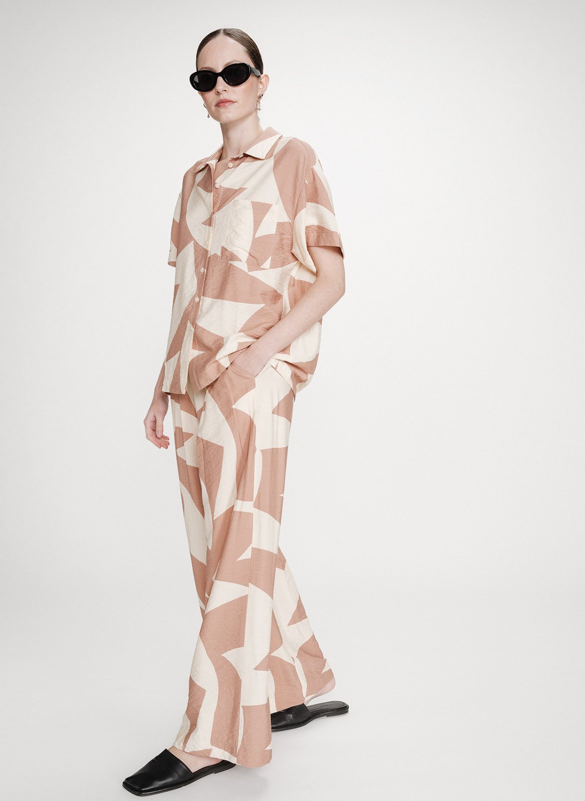 Straight printed shirt with classic collar GRACE ET MILA Brown