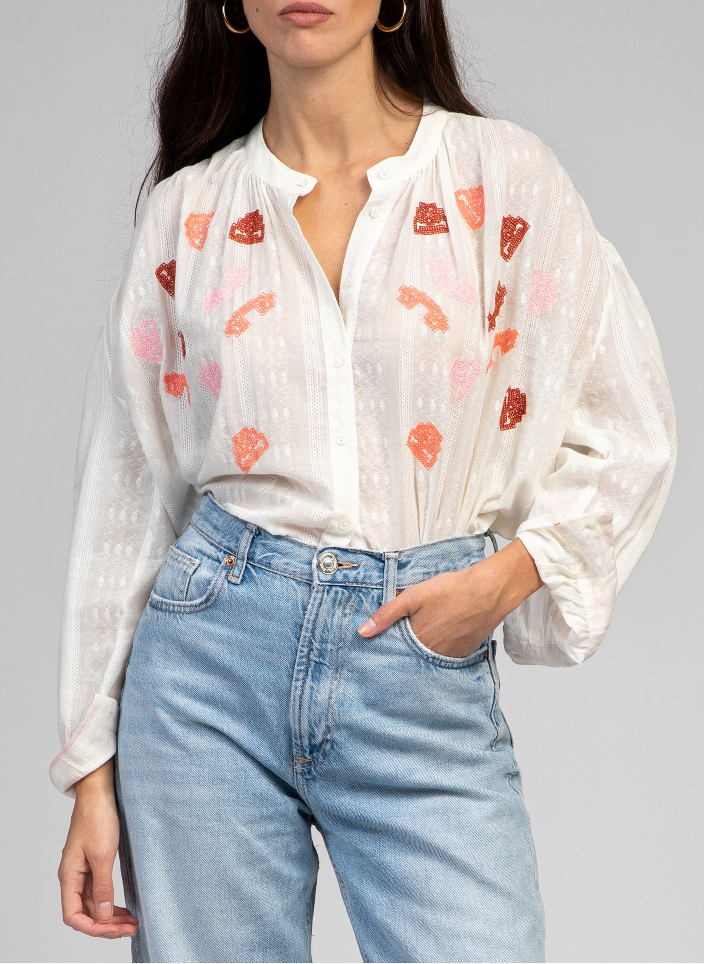 Gerade geschnittene Baumwollbluse mit Stickerei AN'GE Beige
