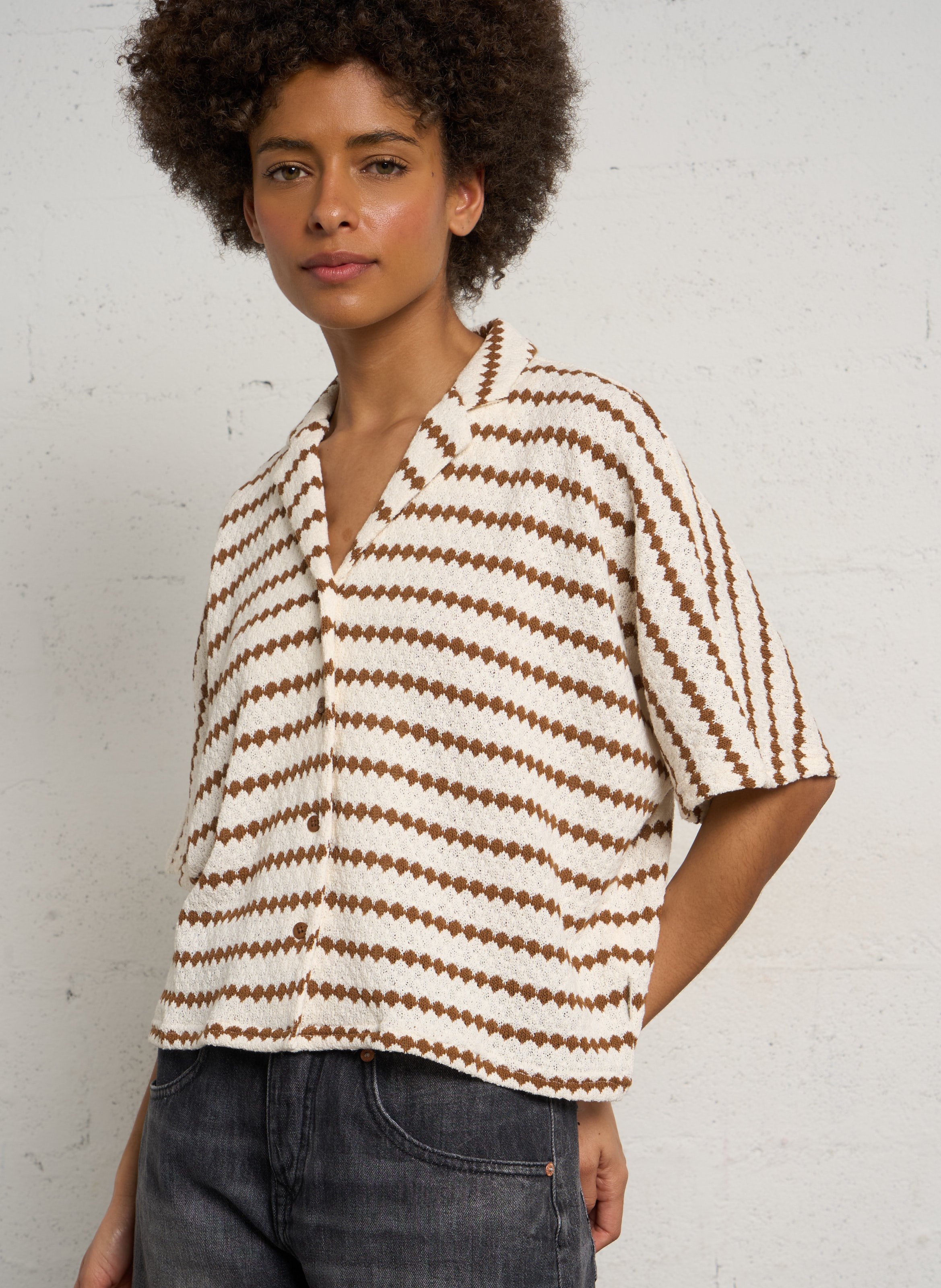 Chemise oversize en jacquard imprimé LE TEMPS DES CERISES Marron