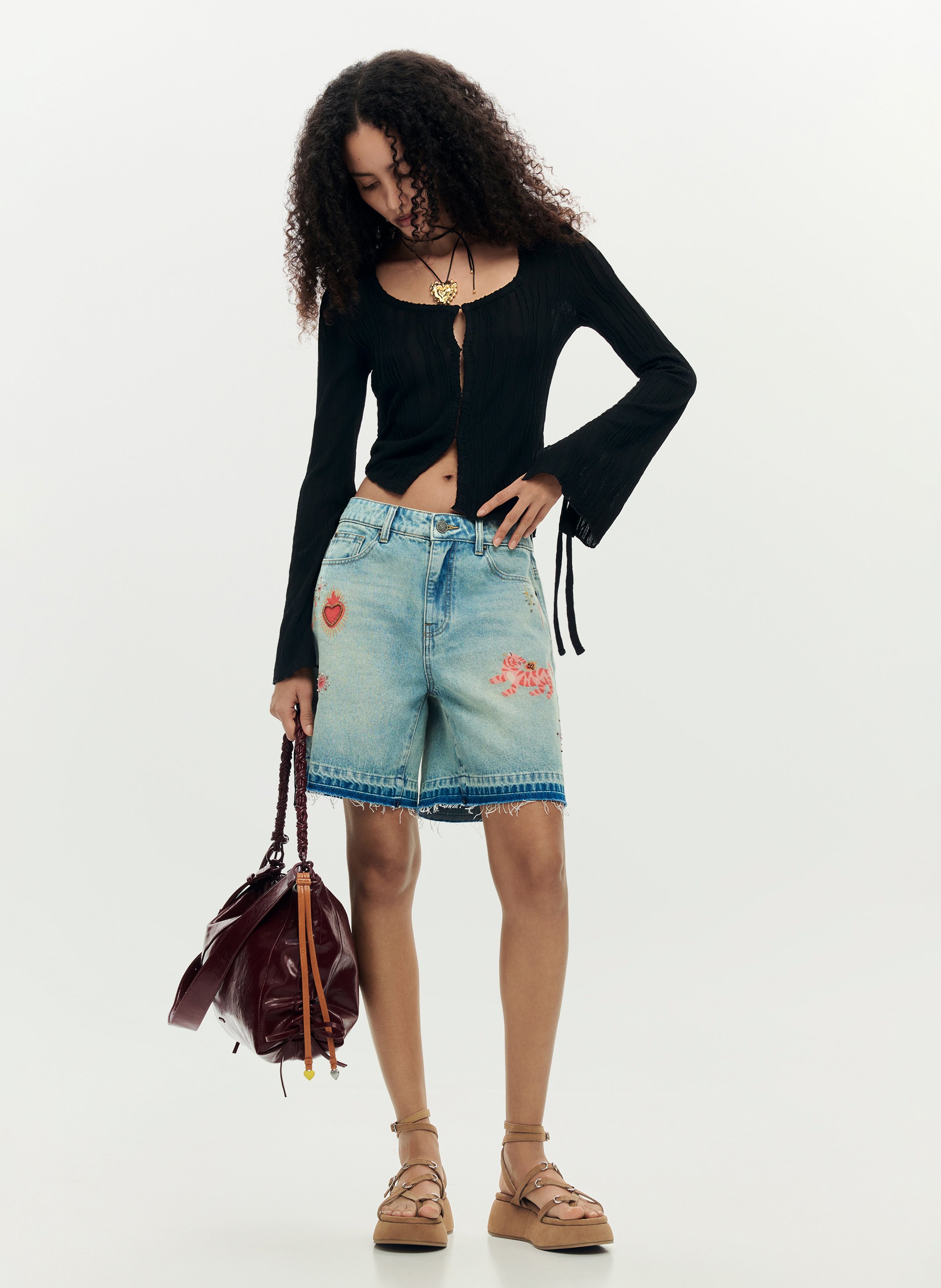 Short droit en coton mélangé brodé DESIGUAL Bleu