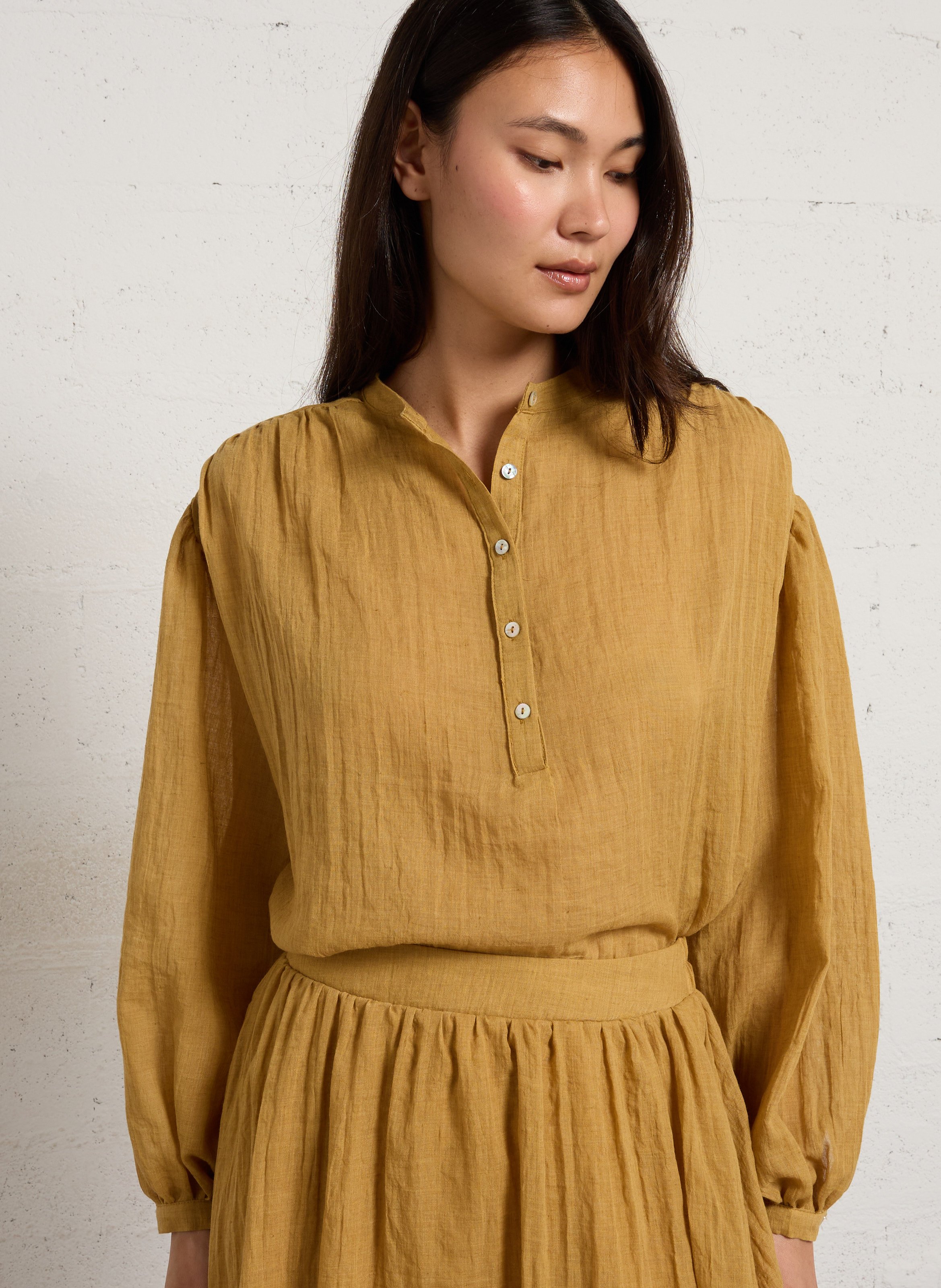 Blouse ample boutonnée col rond JC SOPHIE Marron