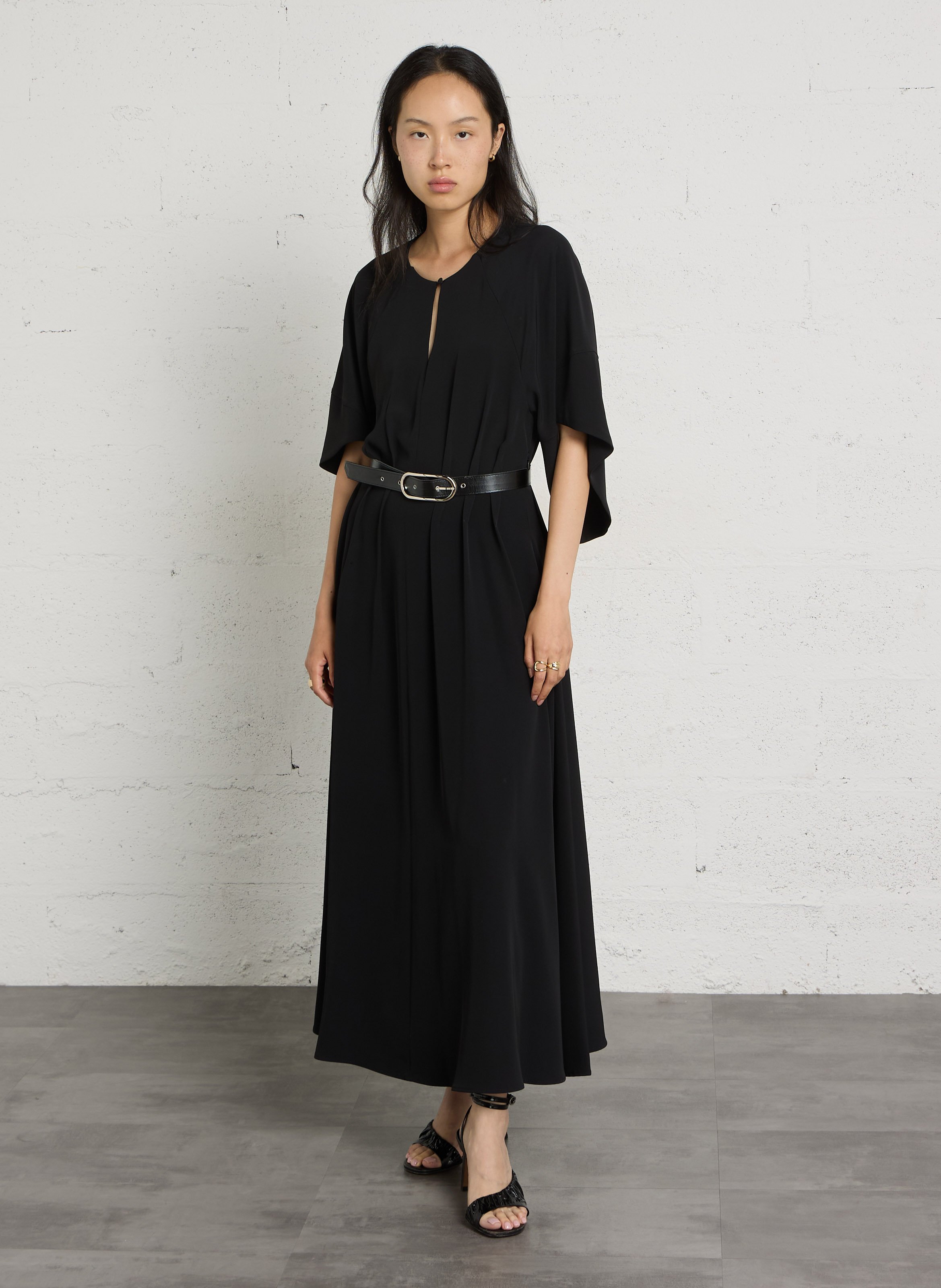 Robe longue cintrée avec ceinture IMPERIAL Noir