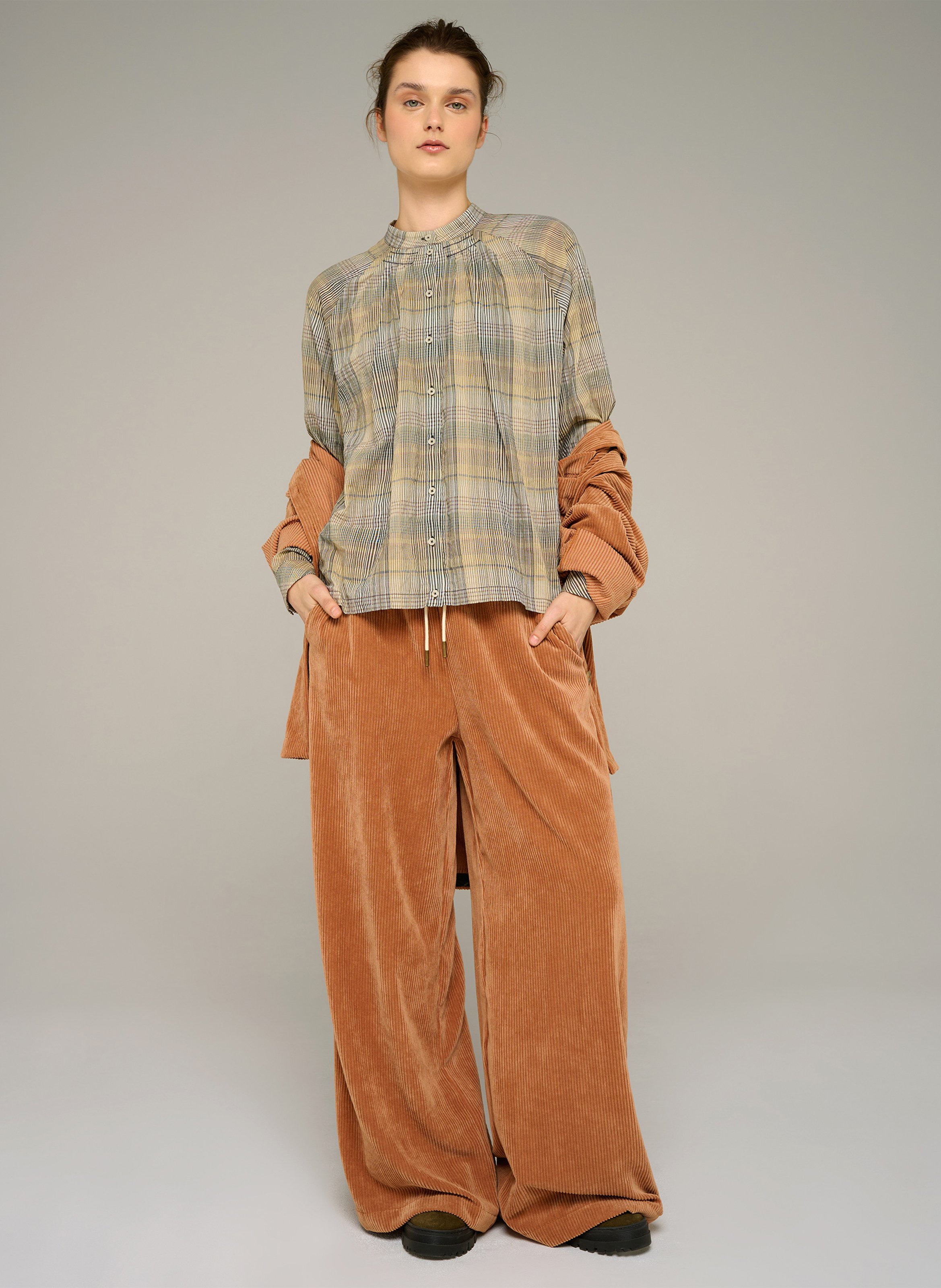 Karobluse mit Rundhalsausschnitt COTELAC ACOTE Beige