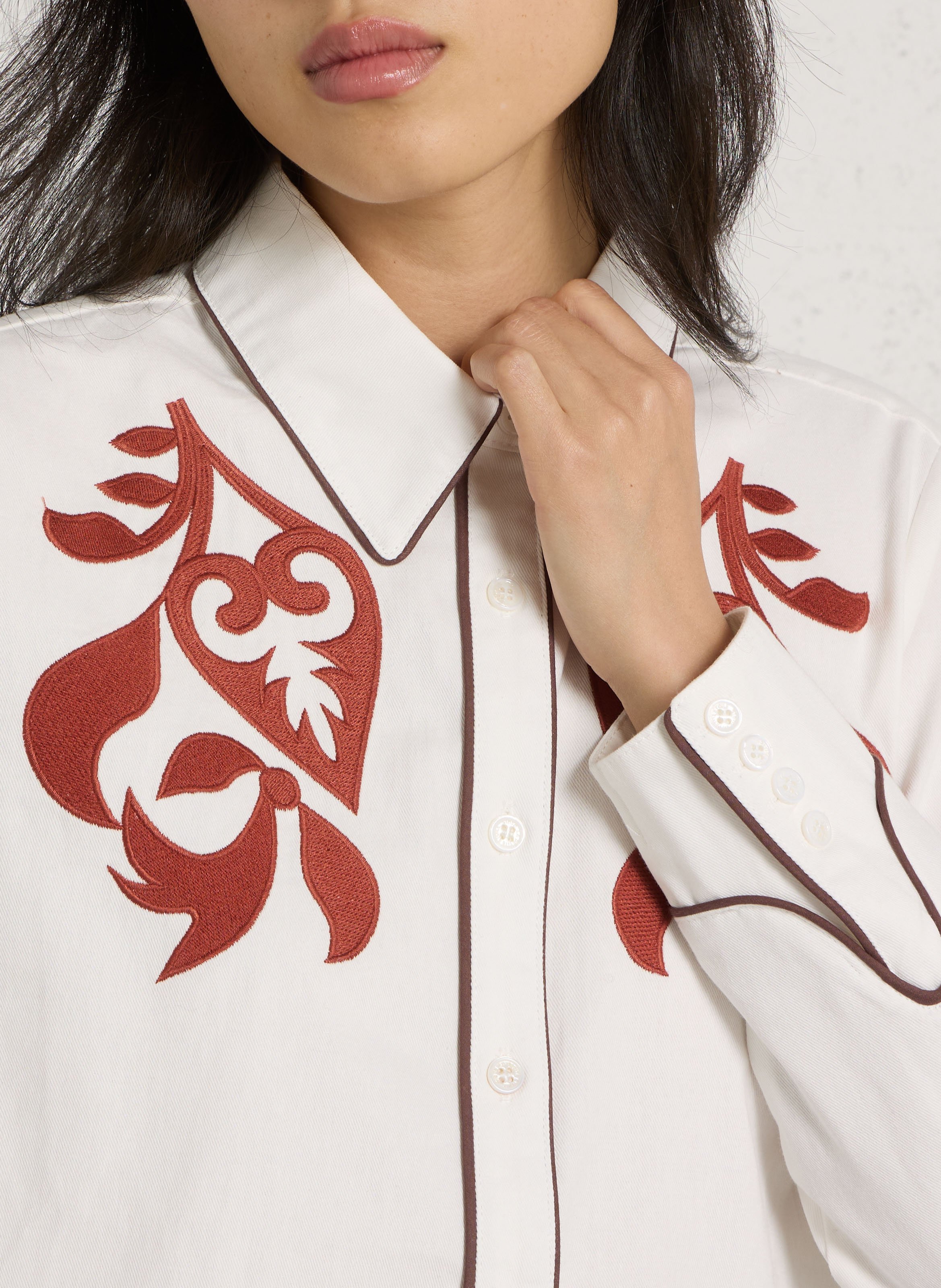 Straight shirt with cotton embroideries LA PETITE ETOILE Beige