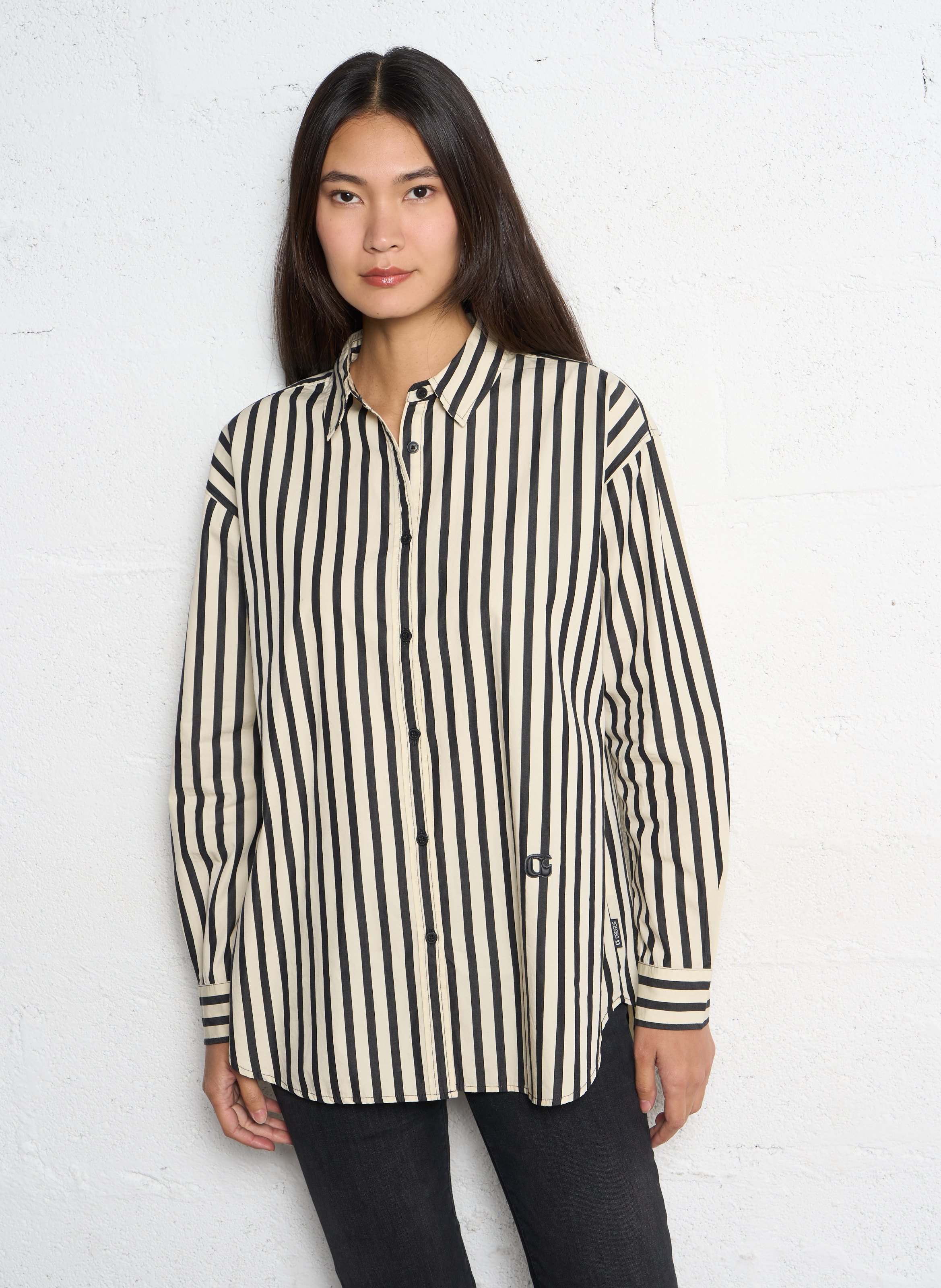 Oversized cotton shirt with classic collar LE TEMPS DES CERISES Black