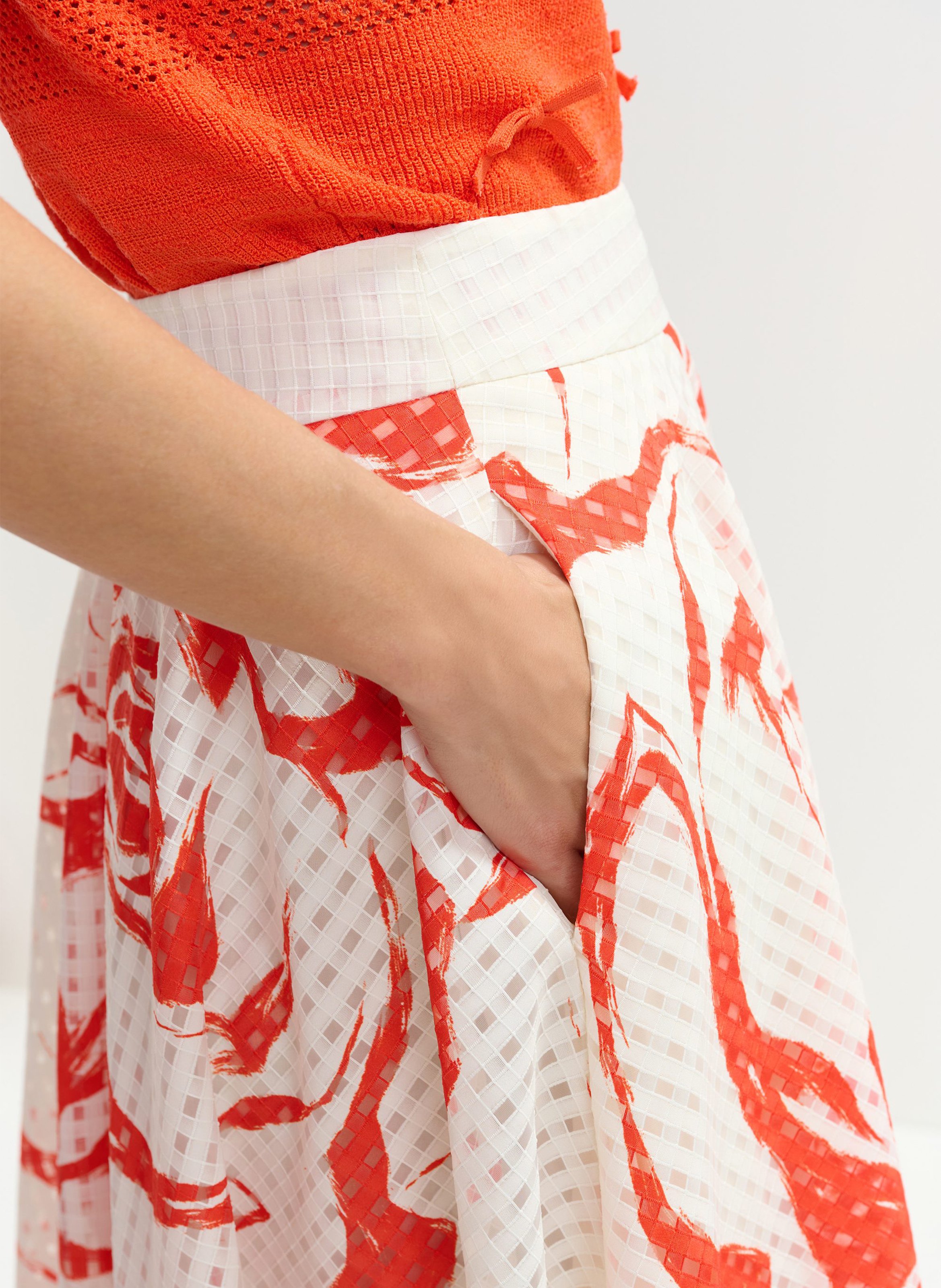 Long printed A-line skirt ESSENTIEL ANTWERP White