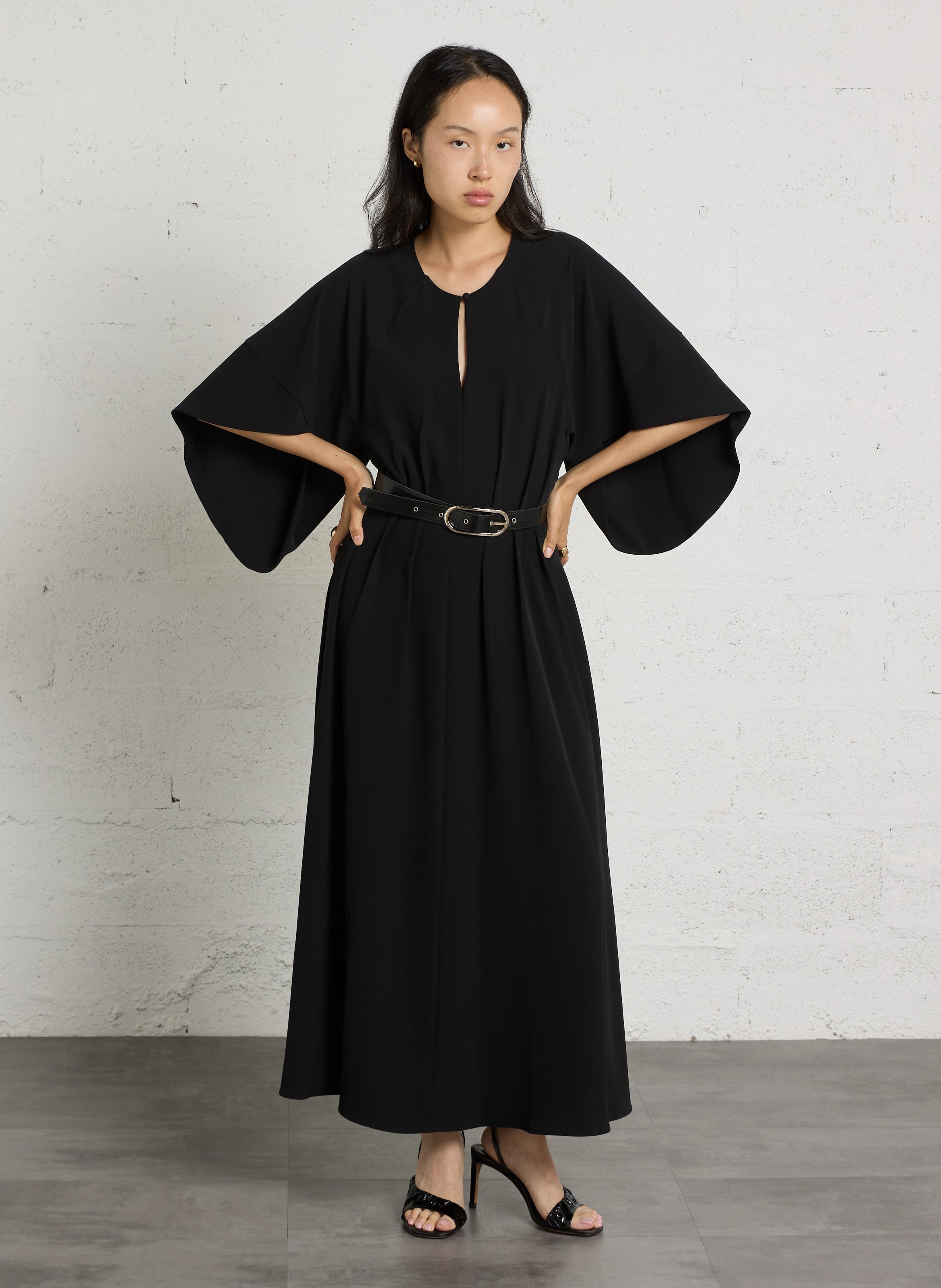 Robe longue cintrée avec ceinture IMPERIAL Noir