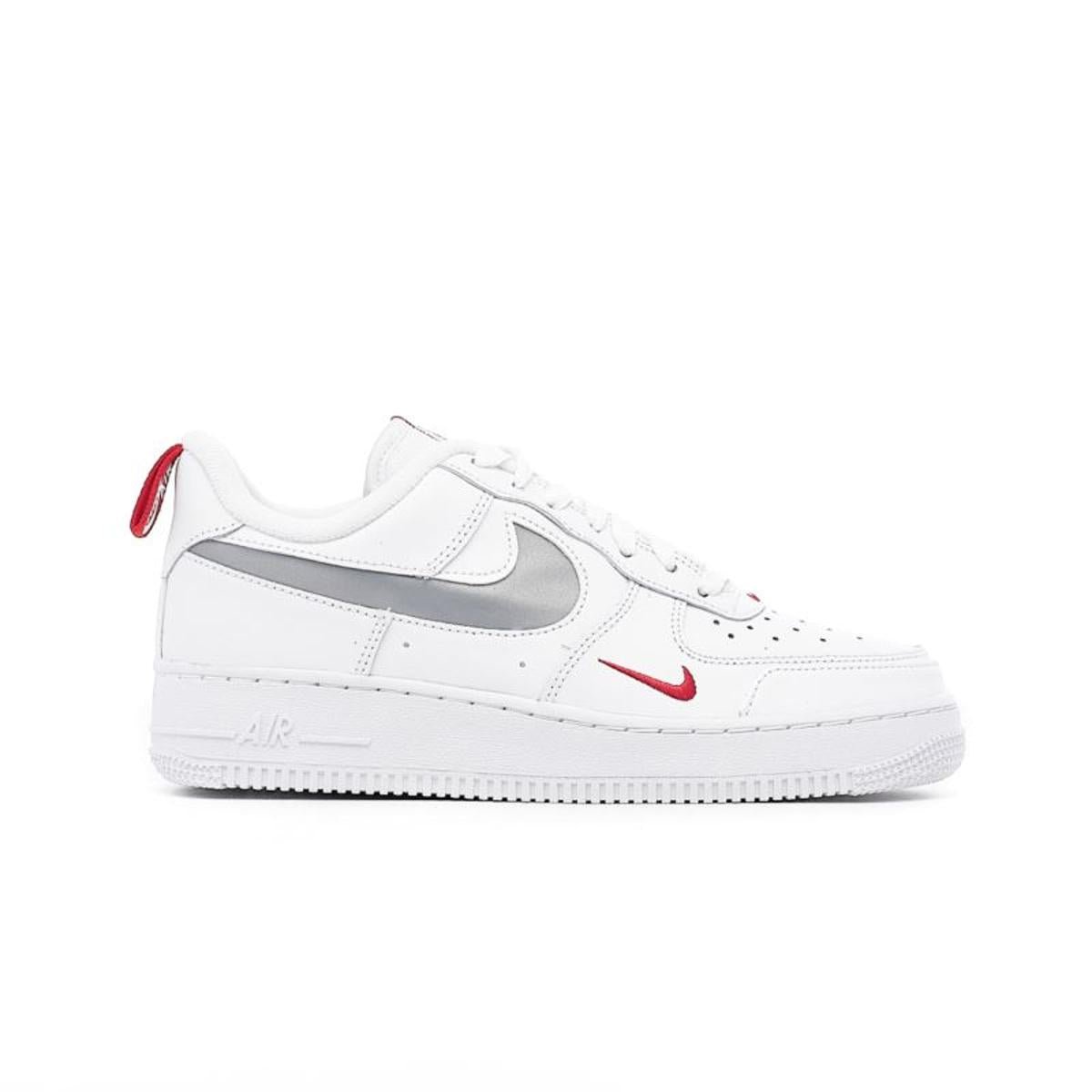 Low-top sneakers NIKE White