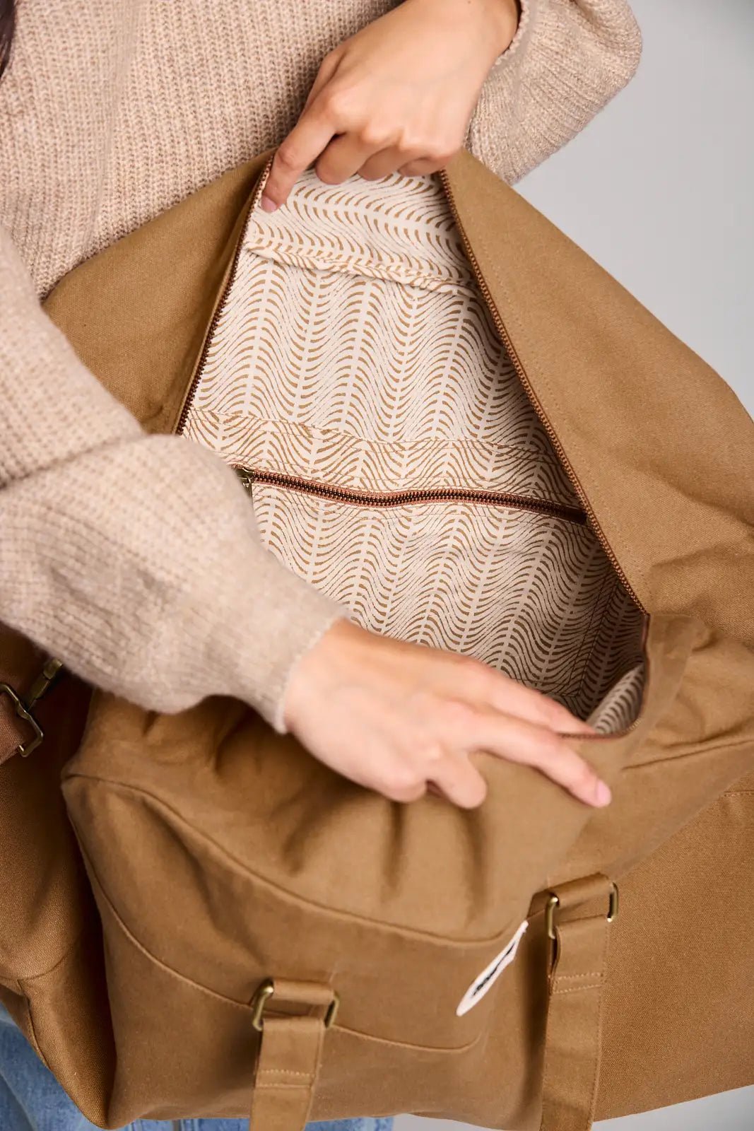 Cotton travel bag Brown