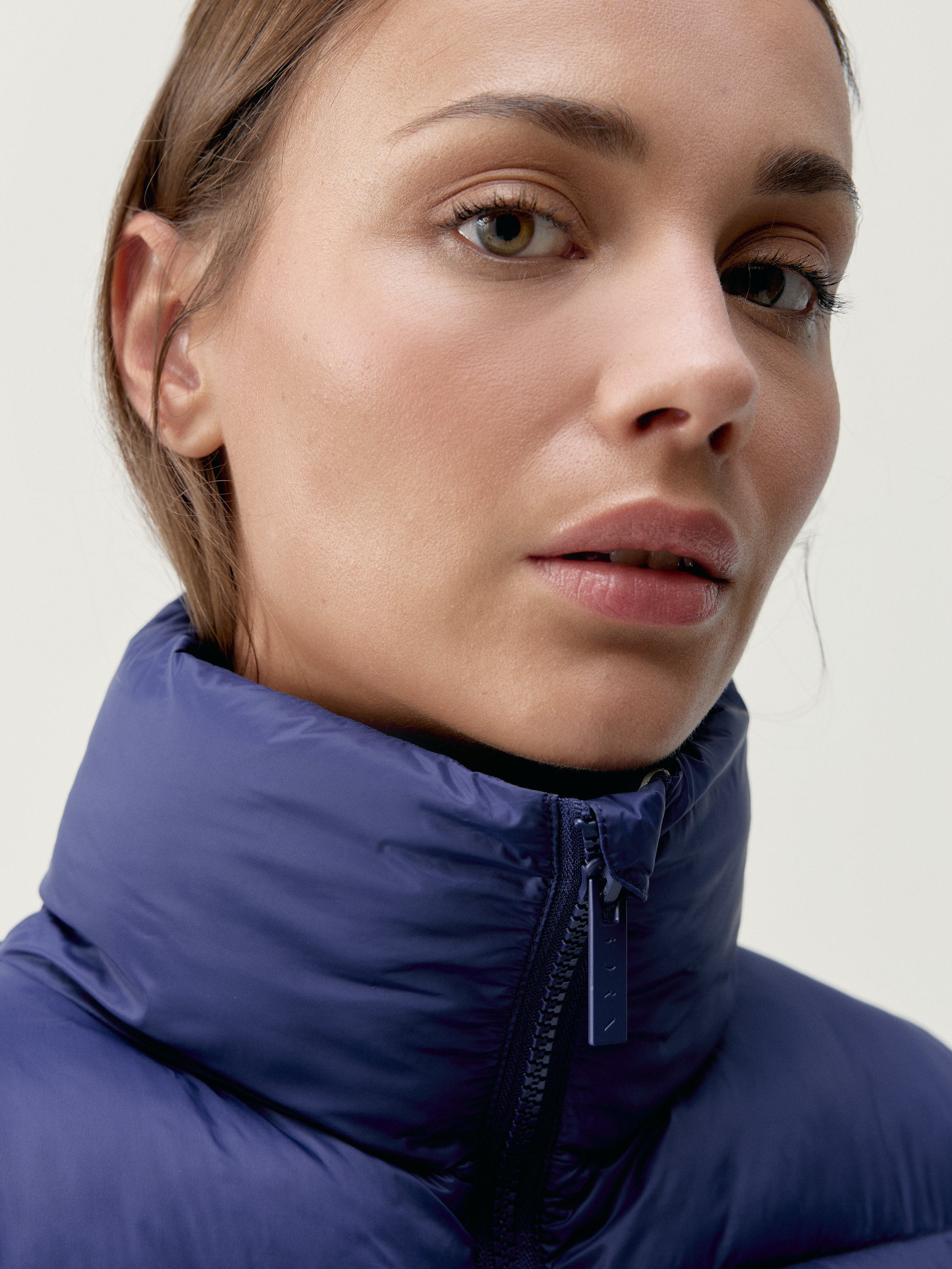 Sporty vest with zipper BORN LIVING YOGA Blue