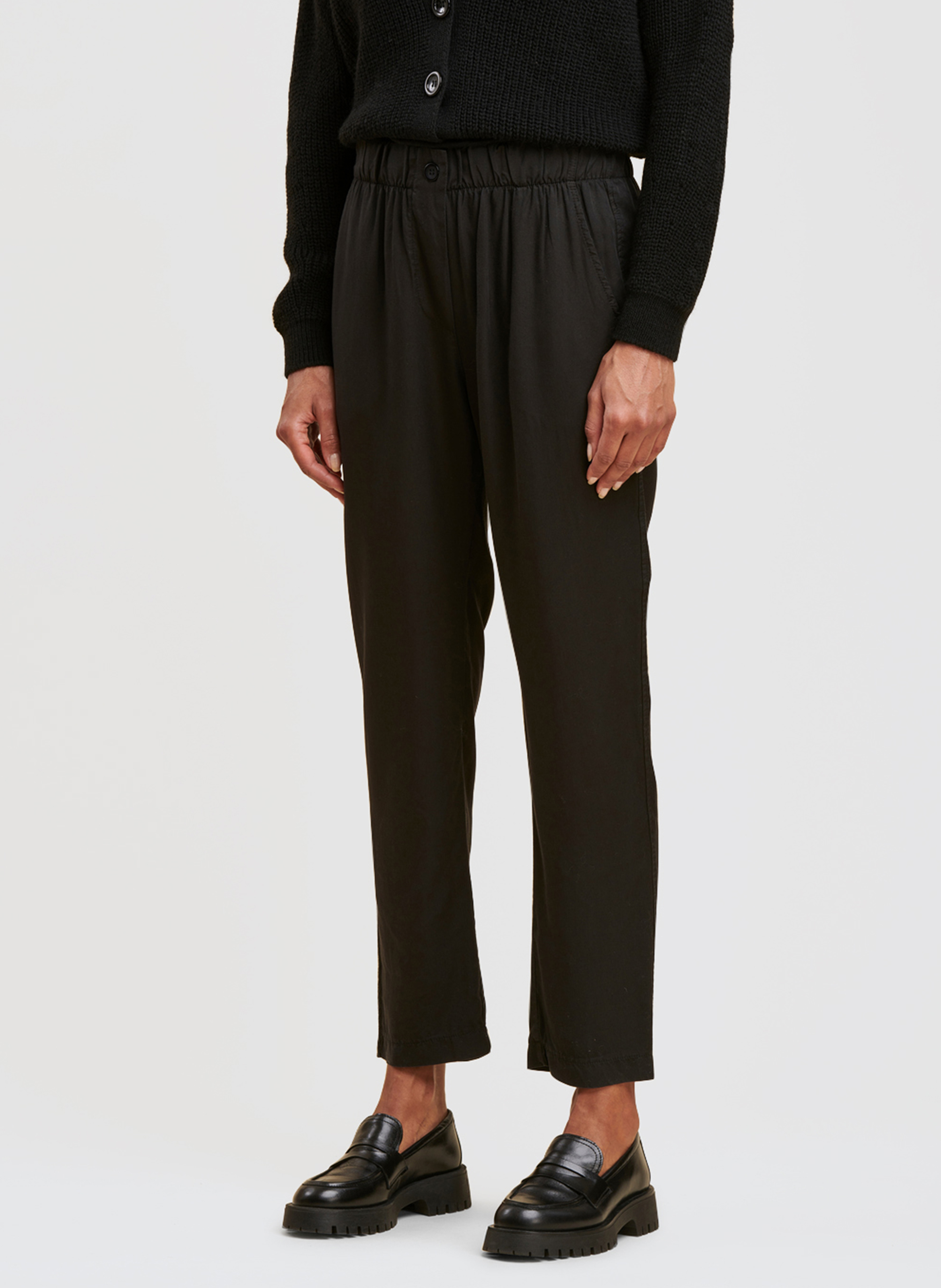 Gerade geschnittene 7/8-Hose LA FEE MARABOUTEE Schwarz