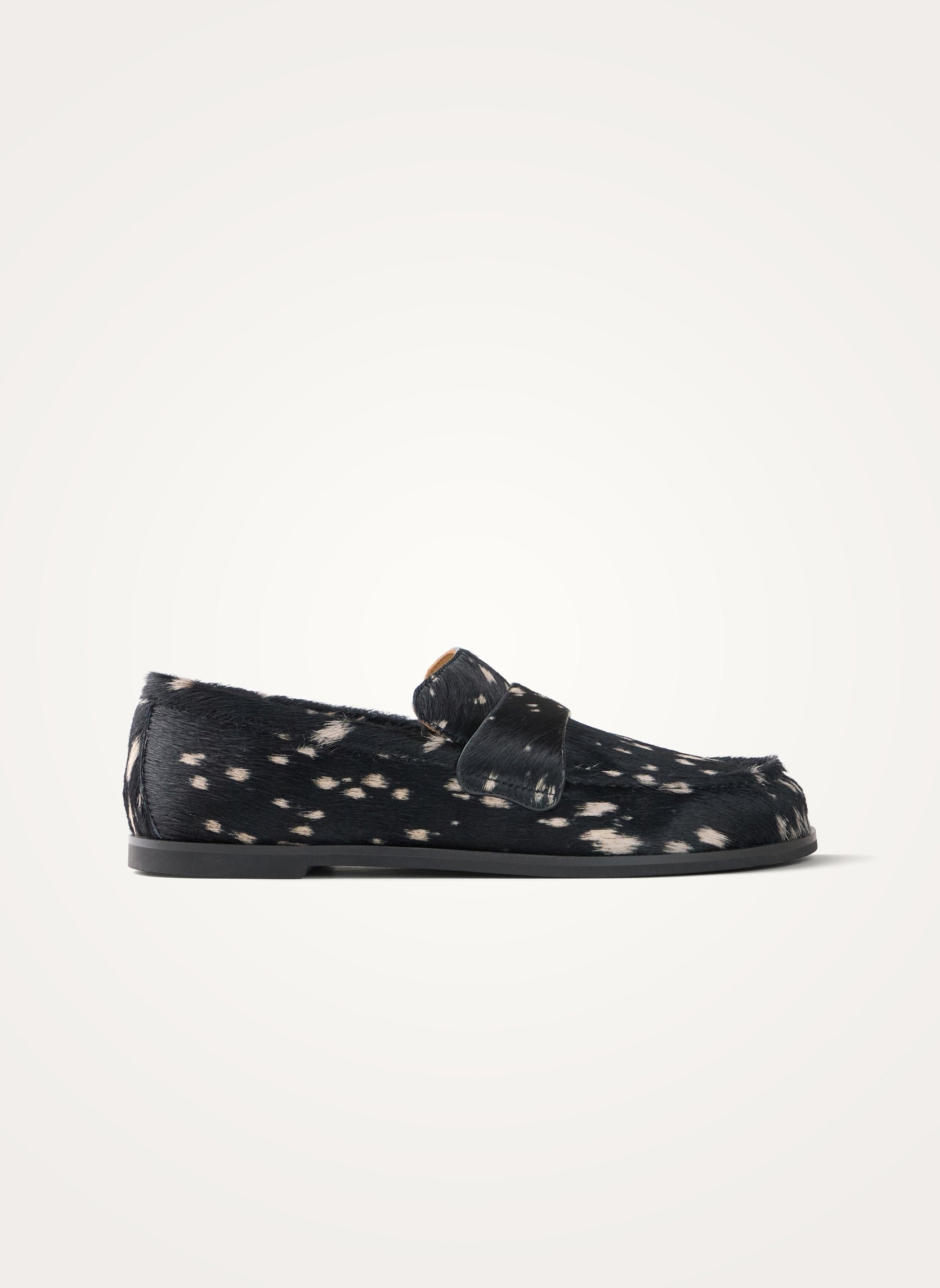 Flat heel moccasins with round toe VANESSA WU