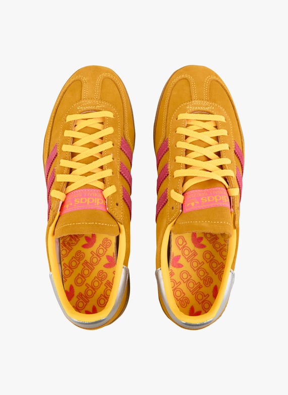 Adidas Handball Spezial Spark lucid Pink silver Met. Adidas Women JI1406 SPARK LUCPNK SILVMT SPARK LUCID PINK SILVER MET. Place des Tendances United Kingdom