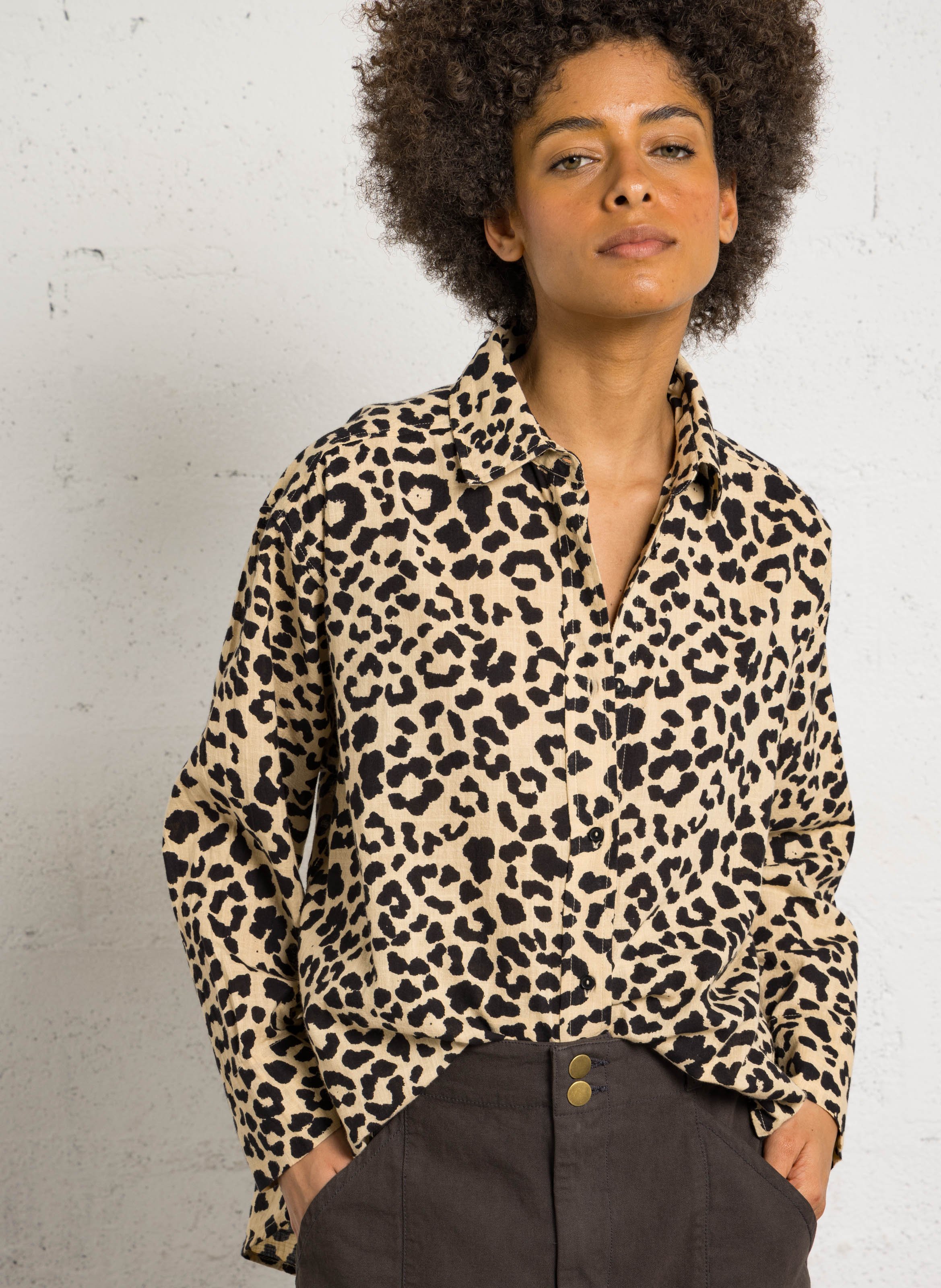 Chemise boutonnée léopard en coton LEON & HARPER Marron