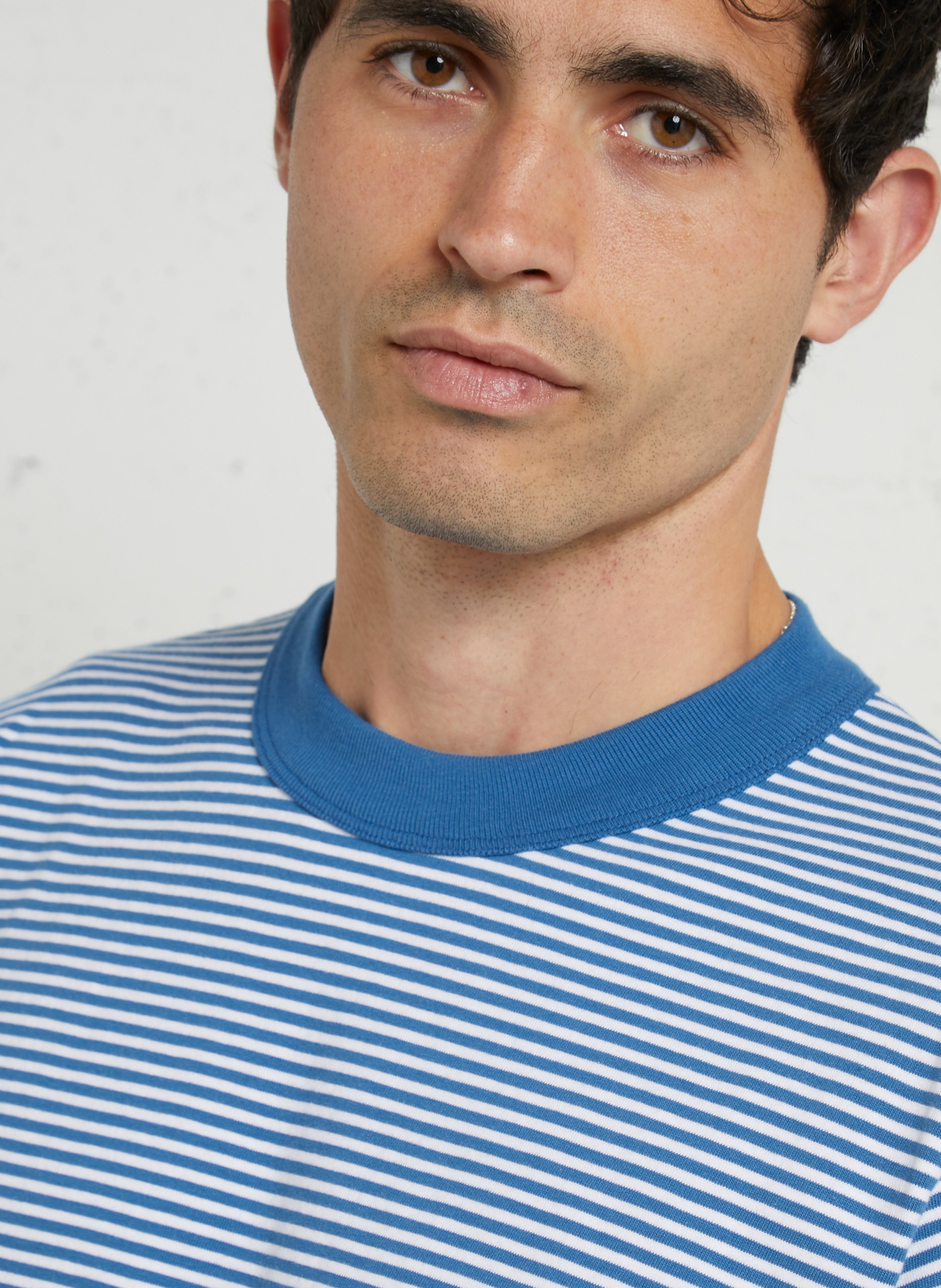 Gerade geschnittenes Rundhals-T-Shirt aus Baumwolle mit Streifen ARMOR LUX Blau