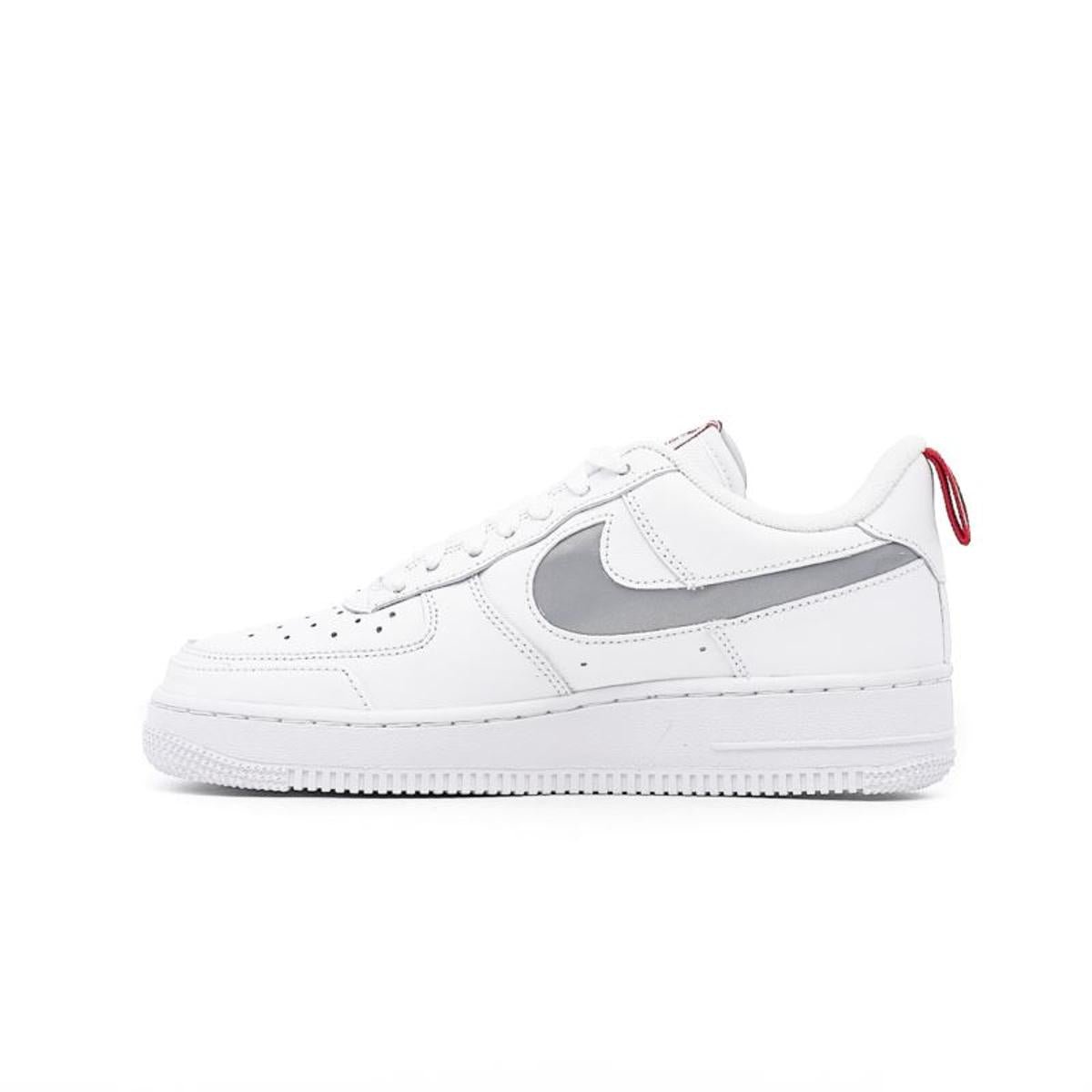Low-top sneakers NIKE White