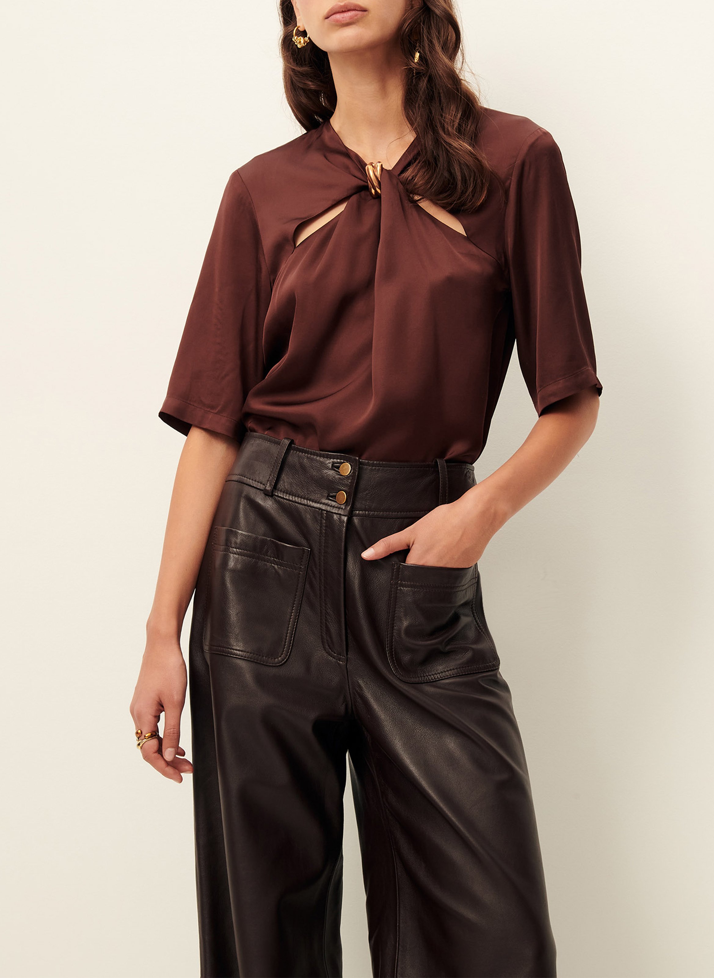 Short sleeve top with cutouts SESSUN Brown