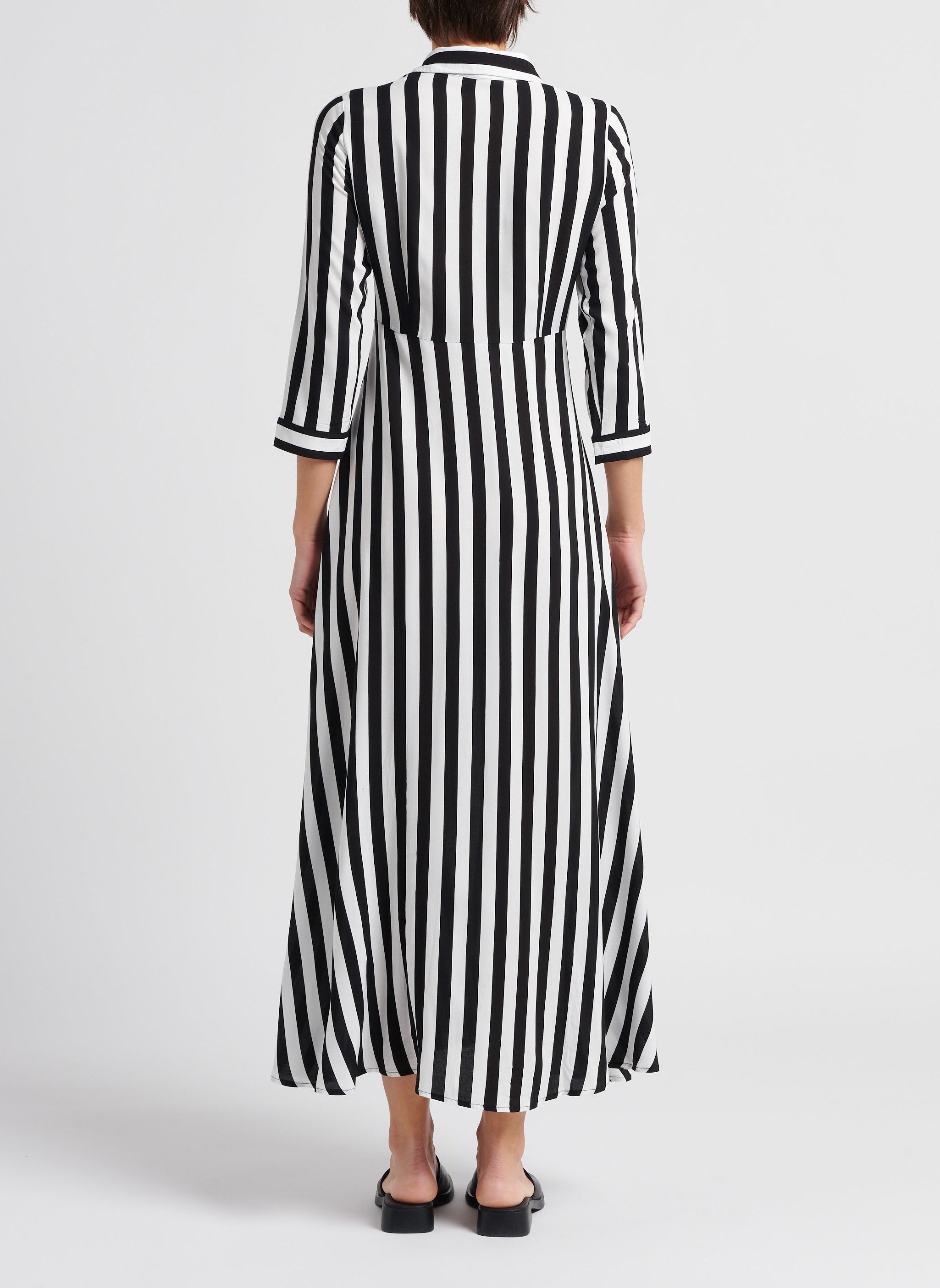 Long printed dress with classic collar YAS Black