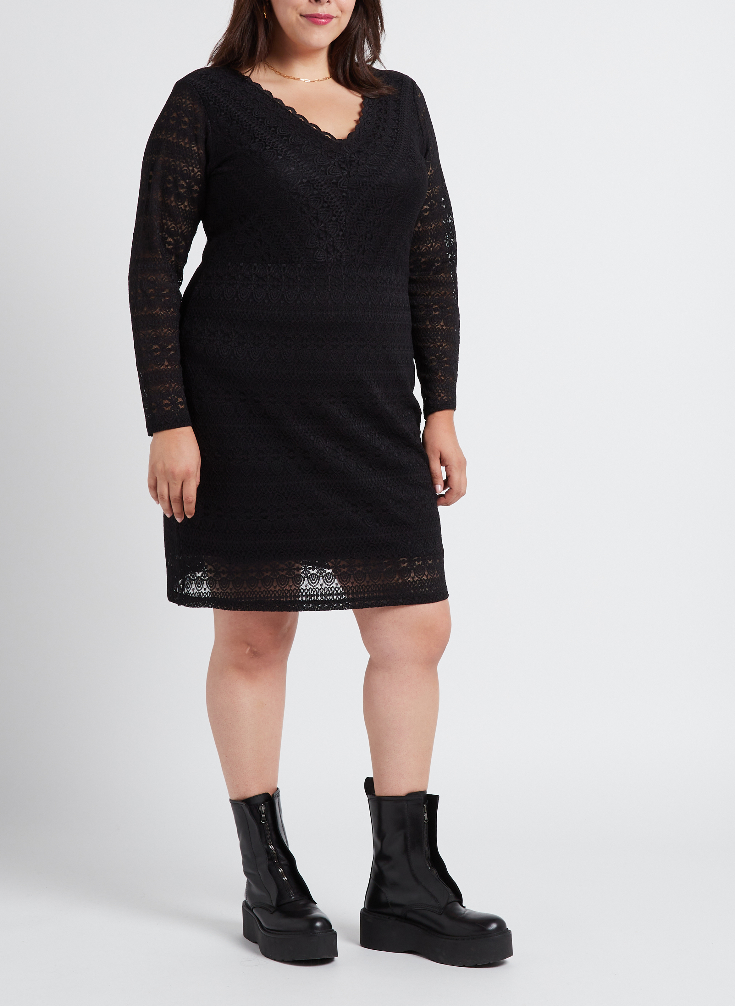 Robe courte col V en dentelle  EVOKED Noir