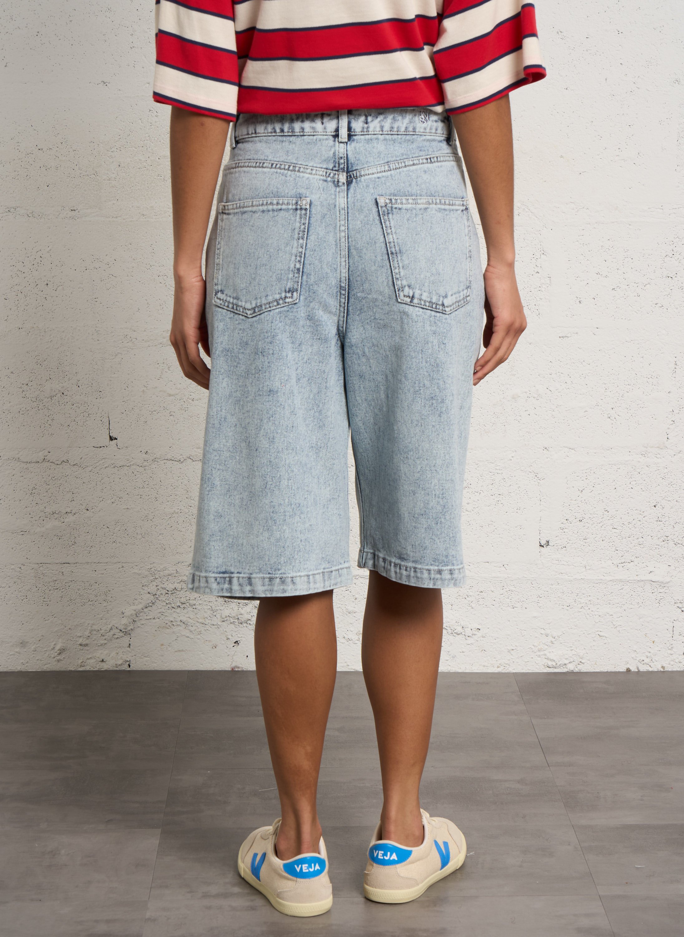 Bermuda mit hoher Taille in Übergröße aus Baumwolle THE NEW SOCIETY Blau