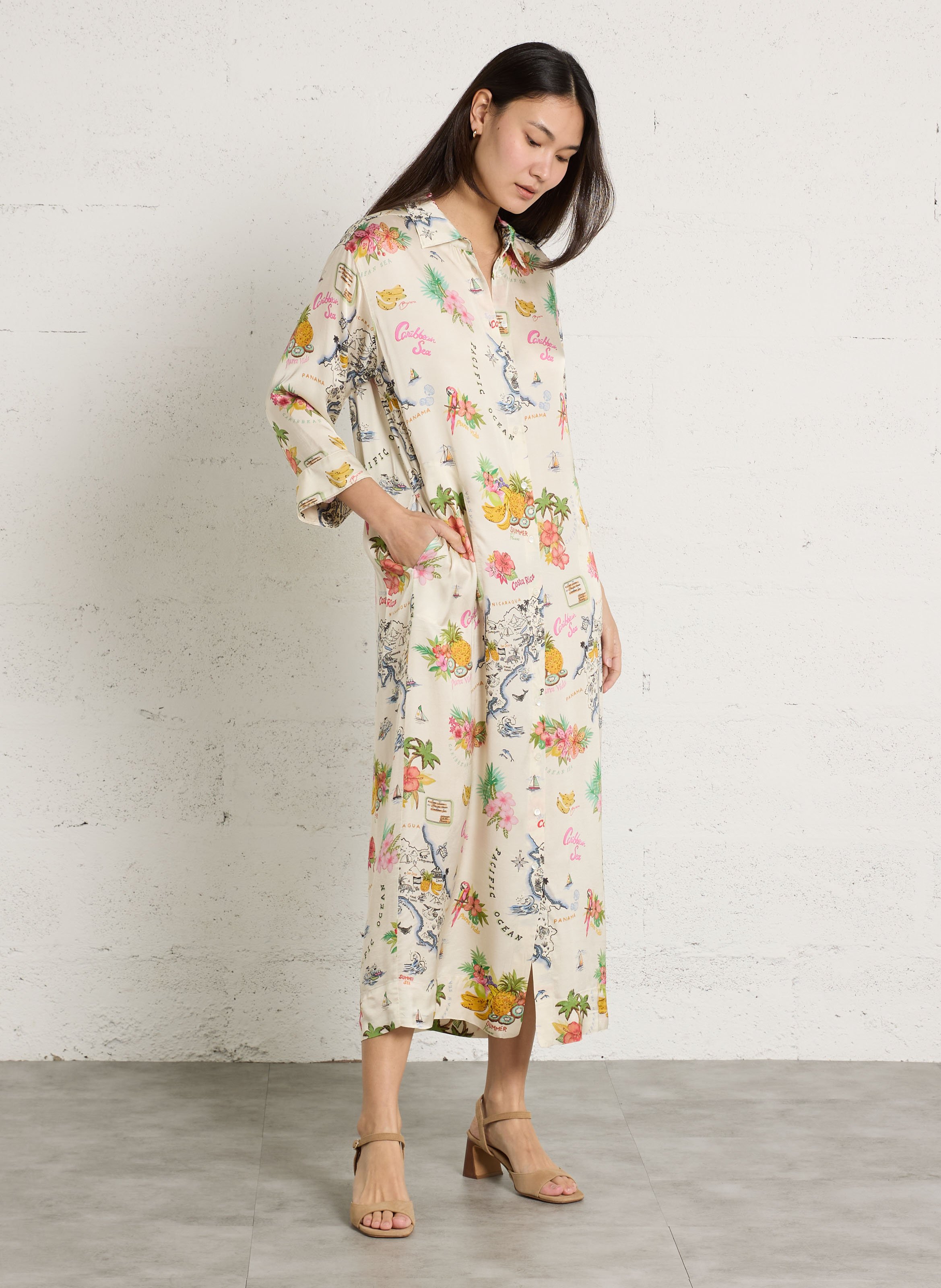 Sandalen aus Veloursleder mit Absatz - Look 2