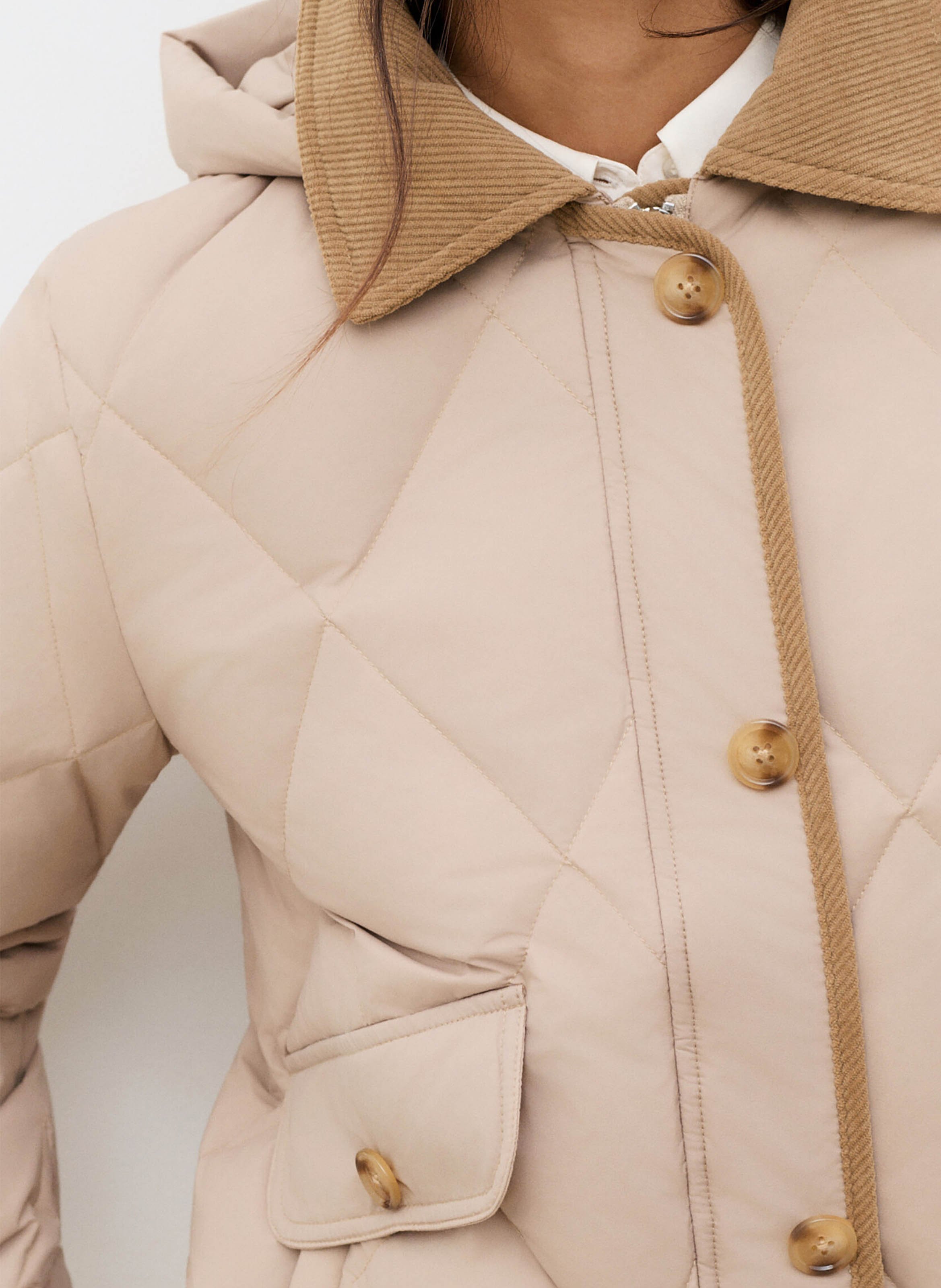 Gerade geschnittene Steppjacke mit Kapuze CAROLL Beige