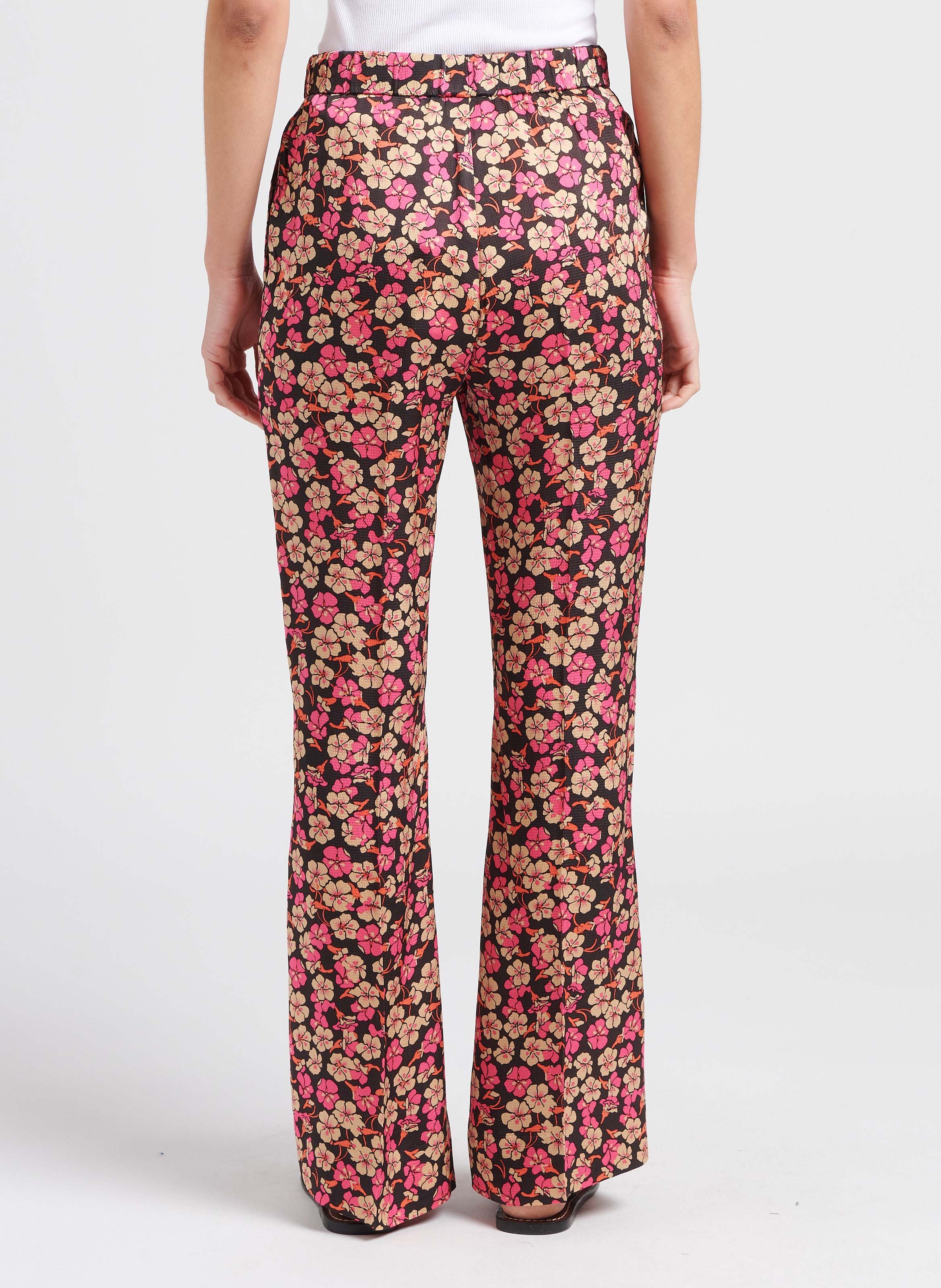 Weite Hose mit Blumenprint SECOND FEMALE Rosa