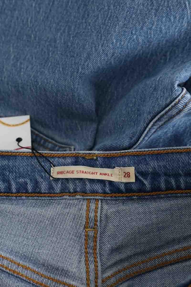 - Straight-leg jeans
- 5 pockets
- Straight cut
- Faded effect LEVI'S - Seconde main Blue