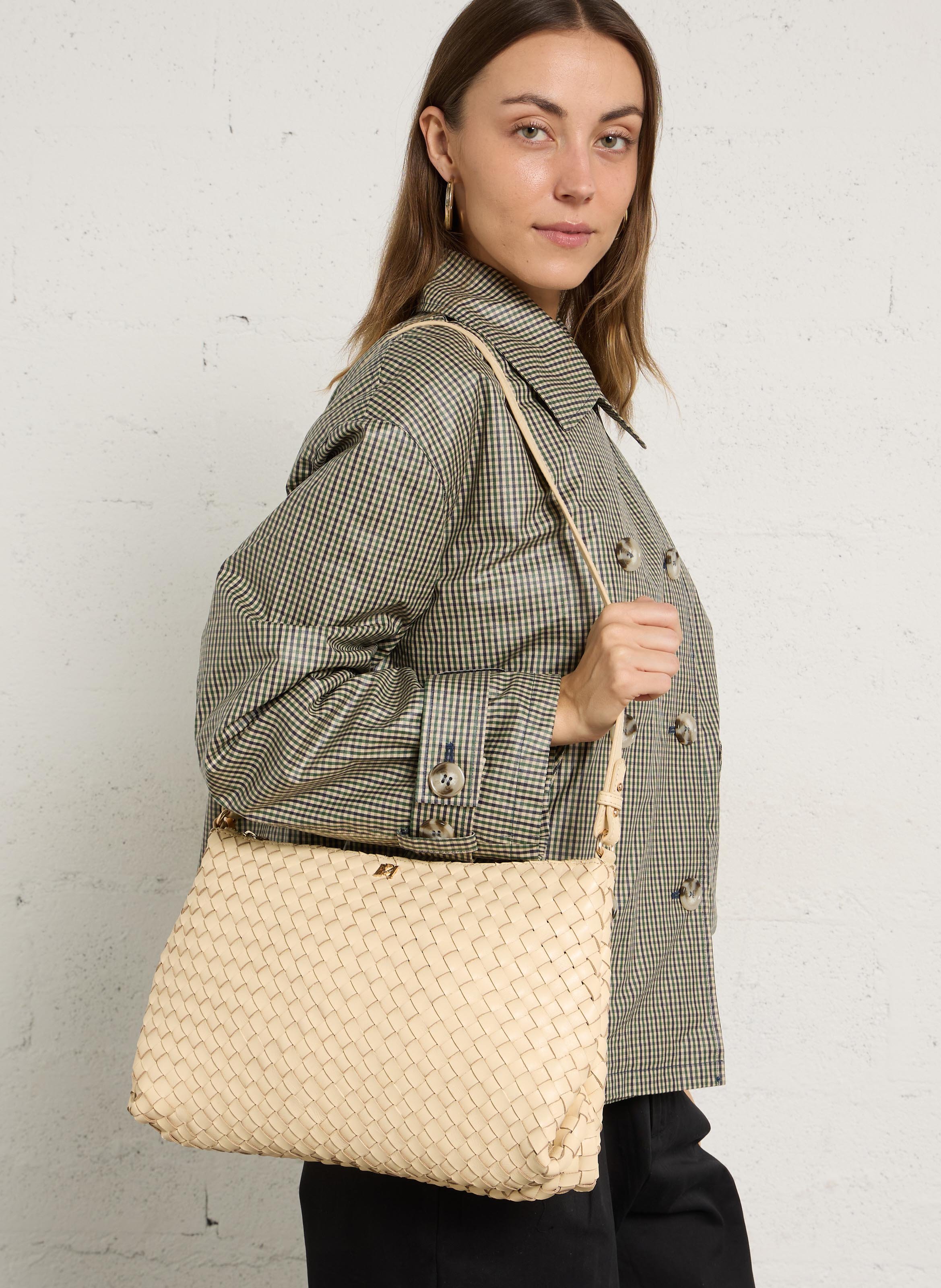 Braided leather shoulder bag PETITE MENDIGOTE Blue