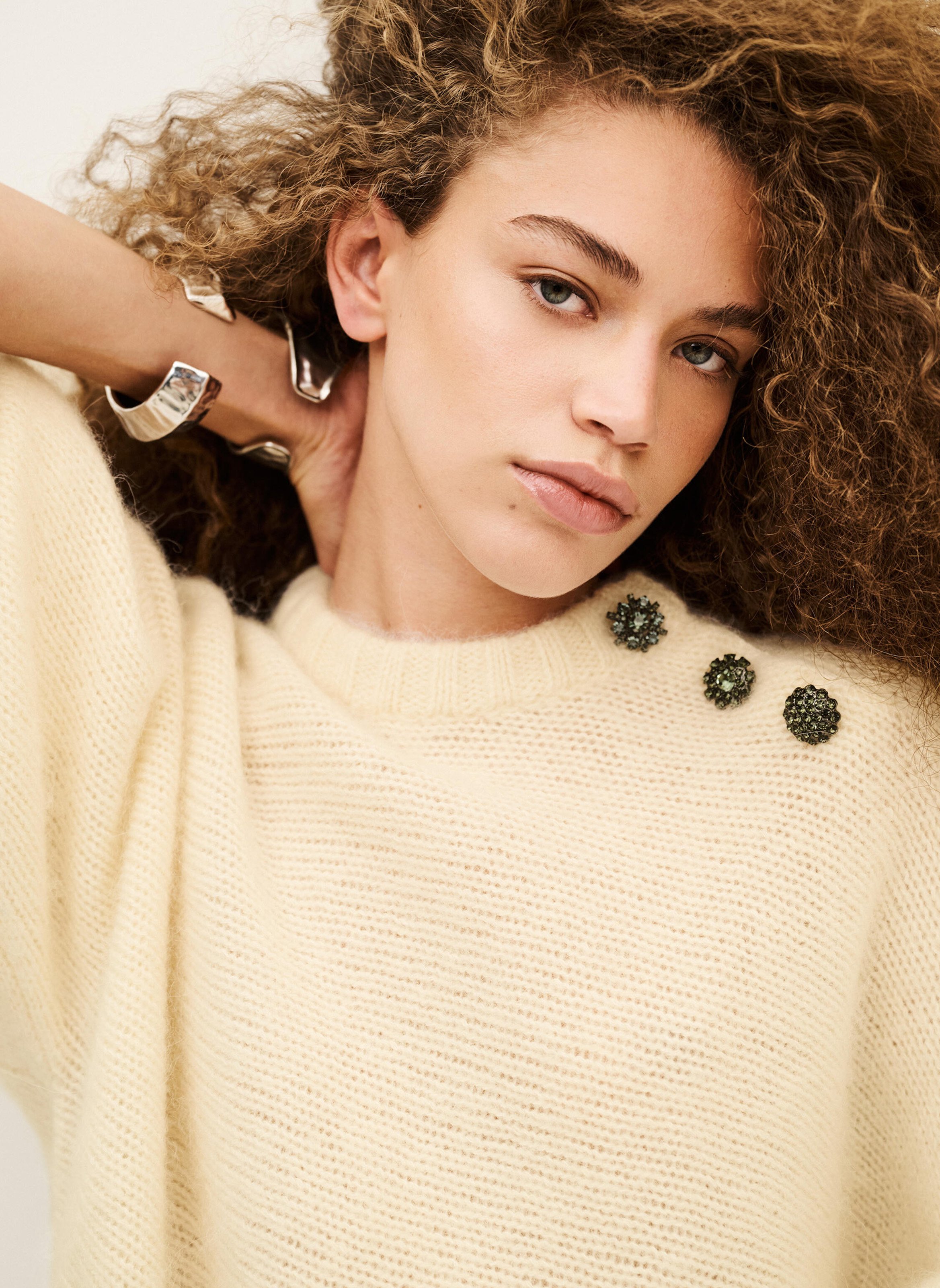 Pull ample col rond à boutons BA&SH Beige