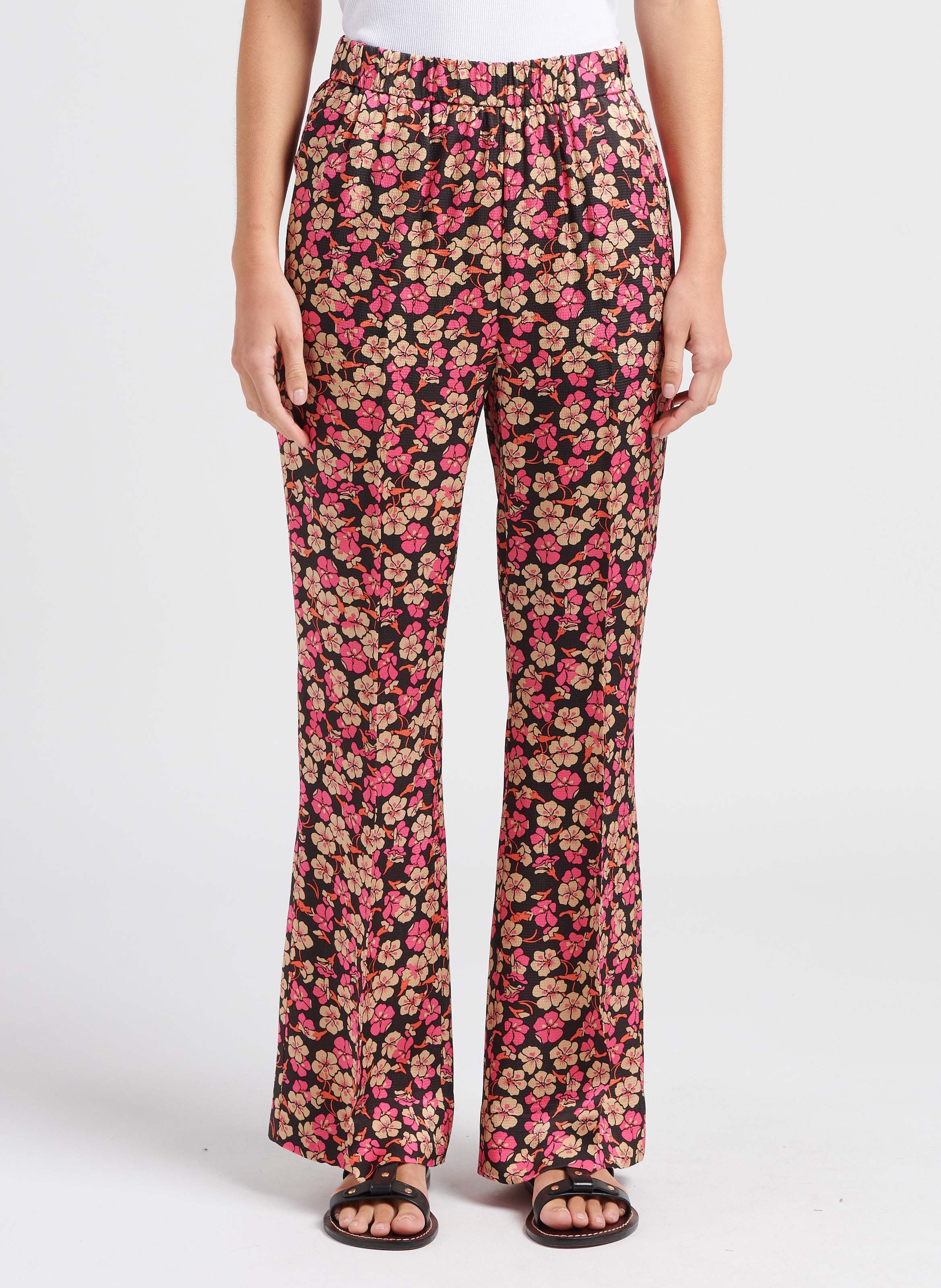 Weite Hose mit Blumenprint SECOND FEMALE Rosa