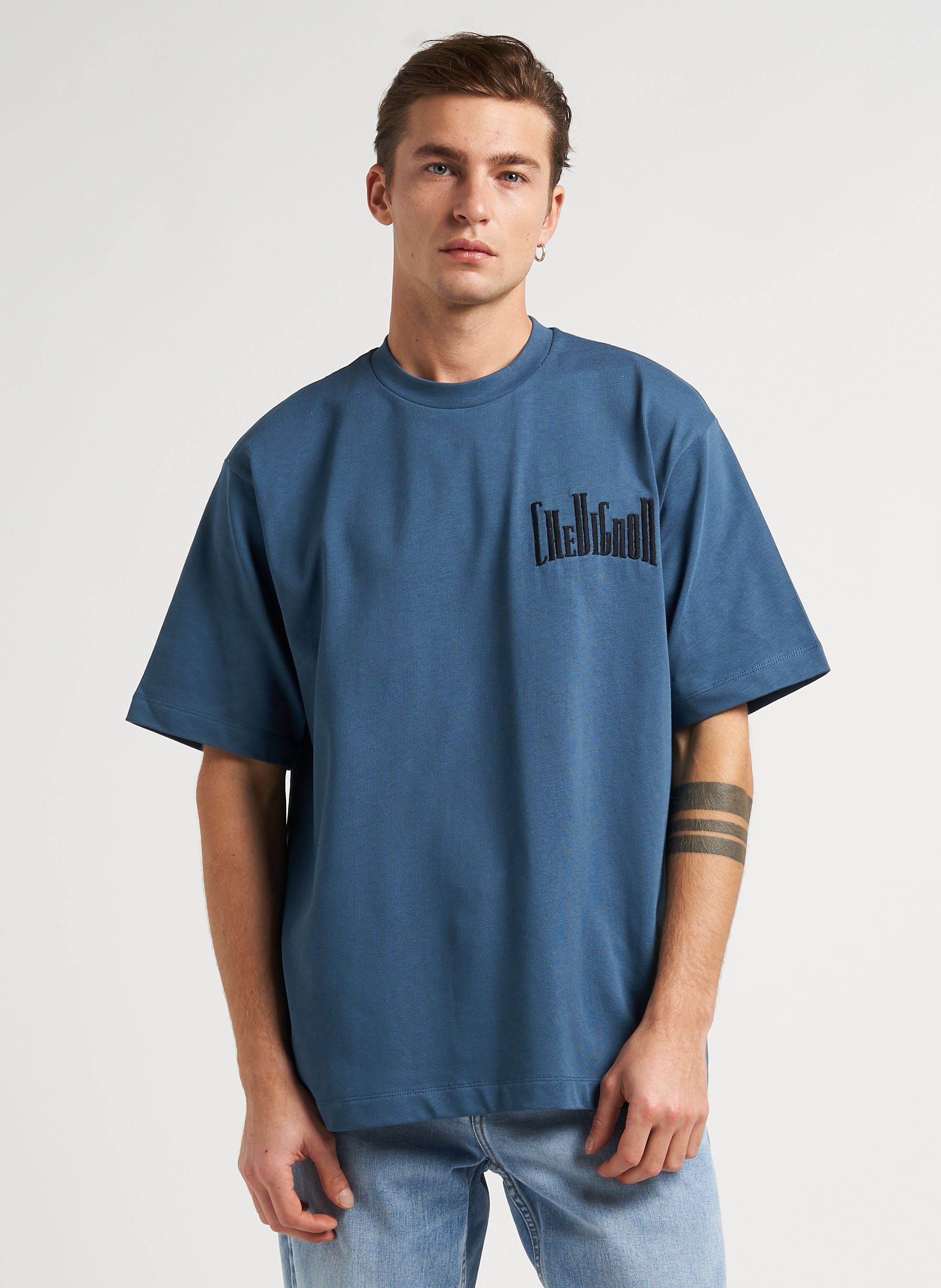 Chevignon discount tee shirt