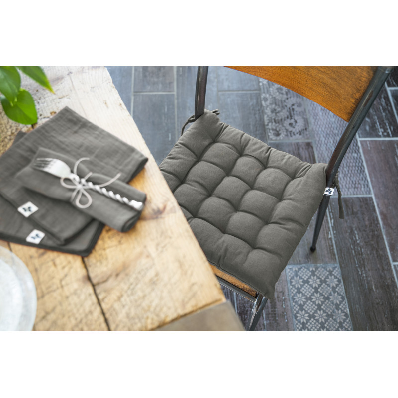 Quilted water-repellent outdoor seat L'EFFET PAPILLON