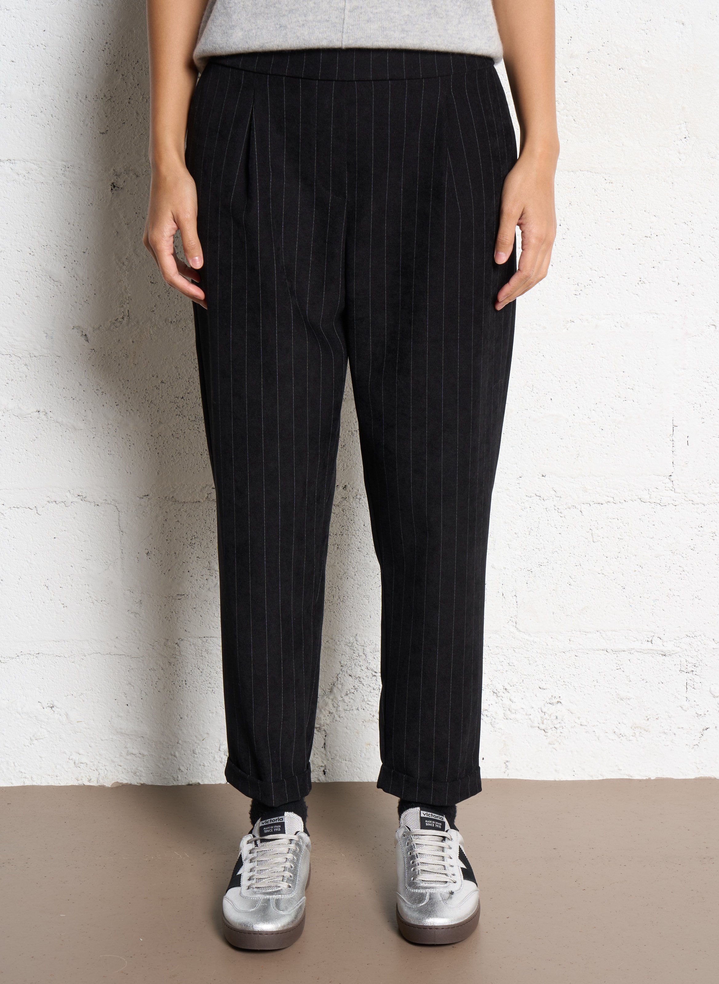 Pantaloln droit en velours PLEASE Noir