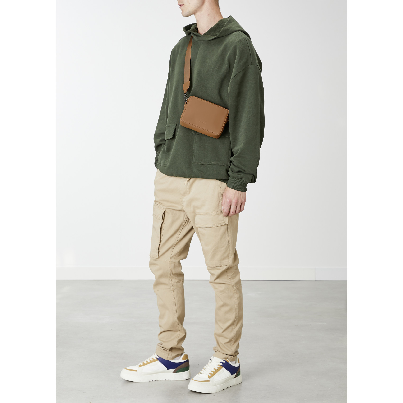 Lost in Berlin cross-over bag size small, the Box LIPAULT Brown