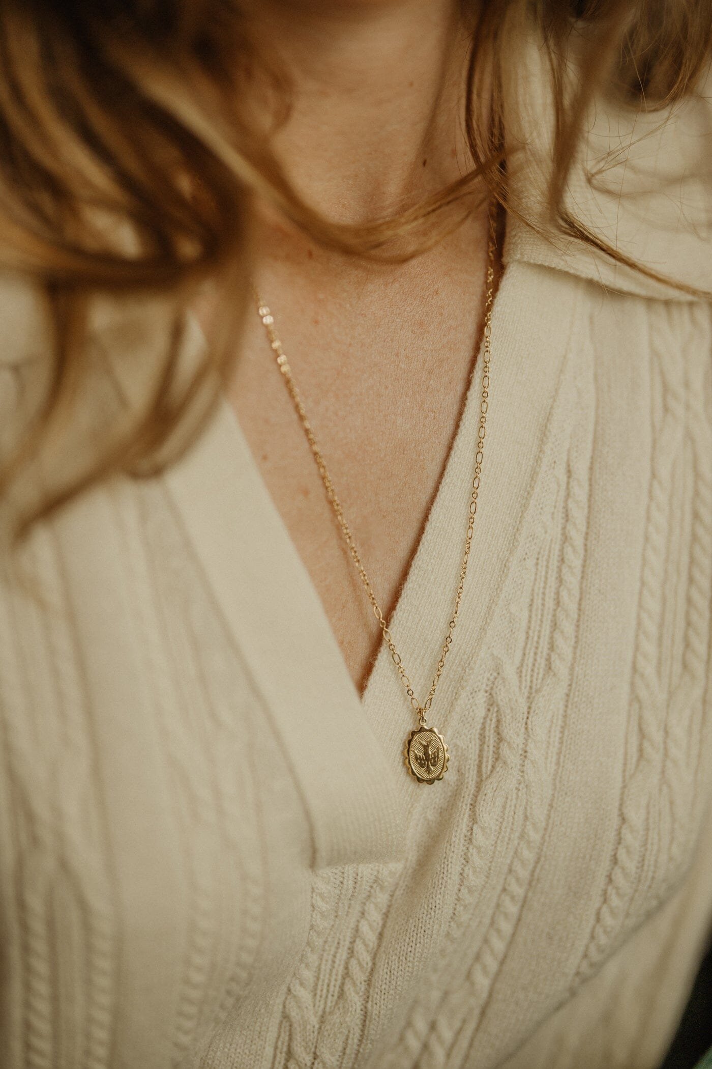 Gold-plated enamel dove necklace Golden