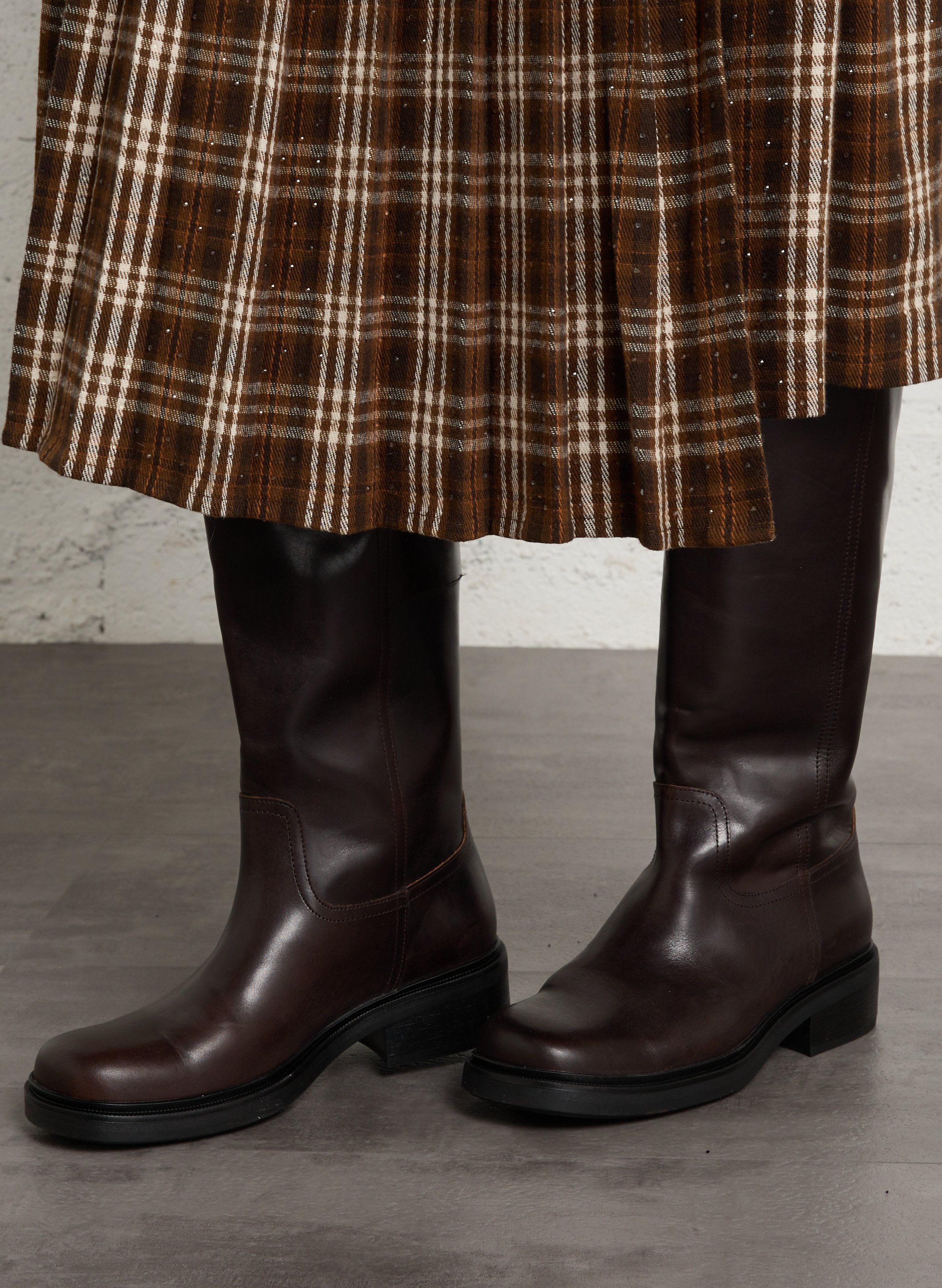 Lederstiefel mit runder Spitze VAGABOND Braun
