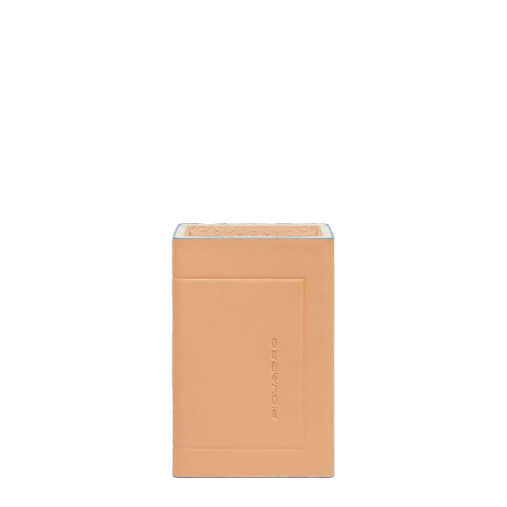 Leather pen holder PIQUADRO
