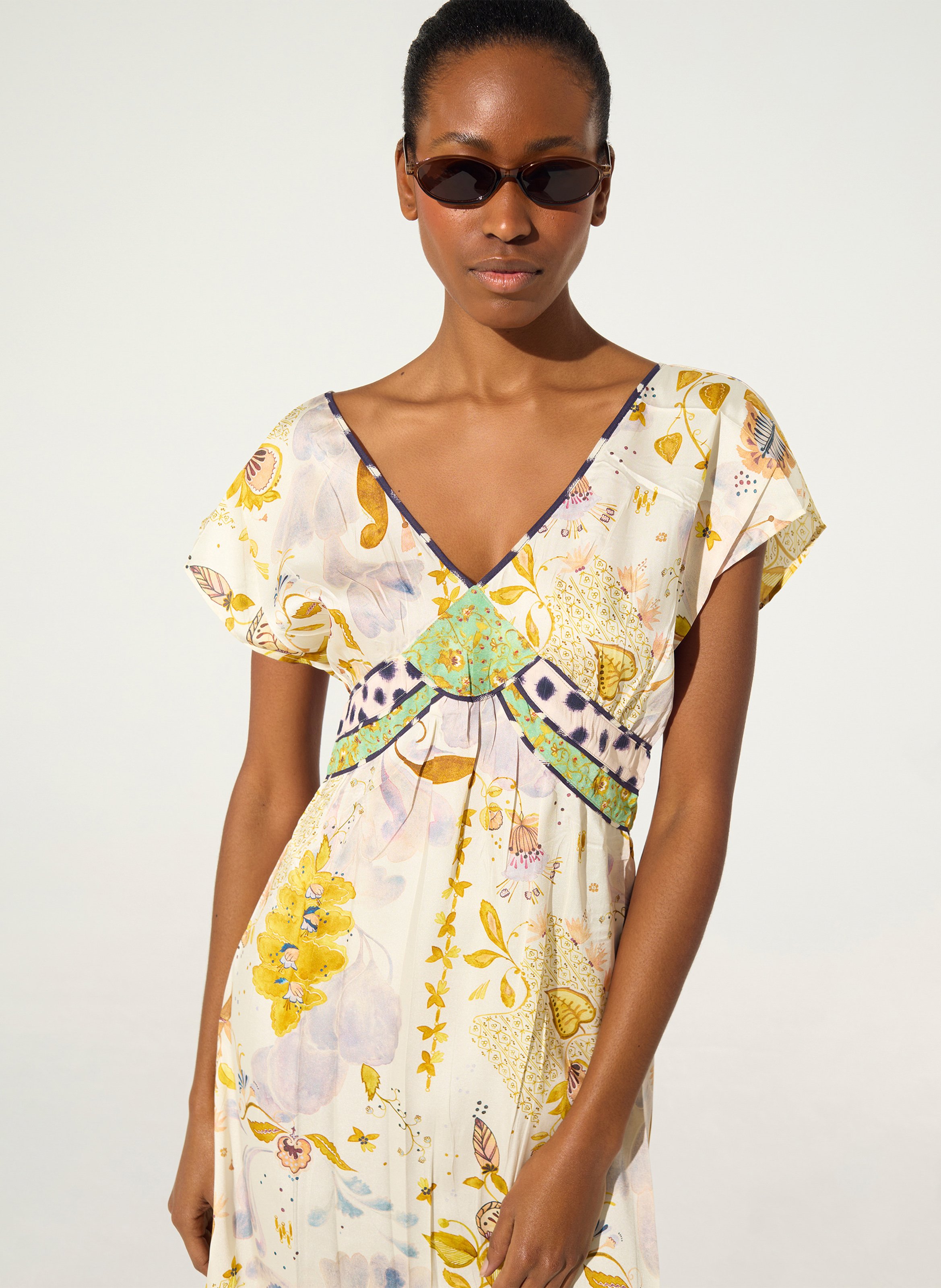 Robe courte cintrée col V COTELAC Blanc