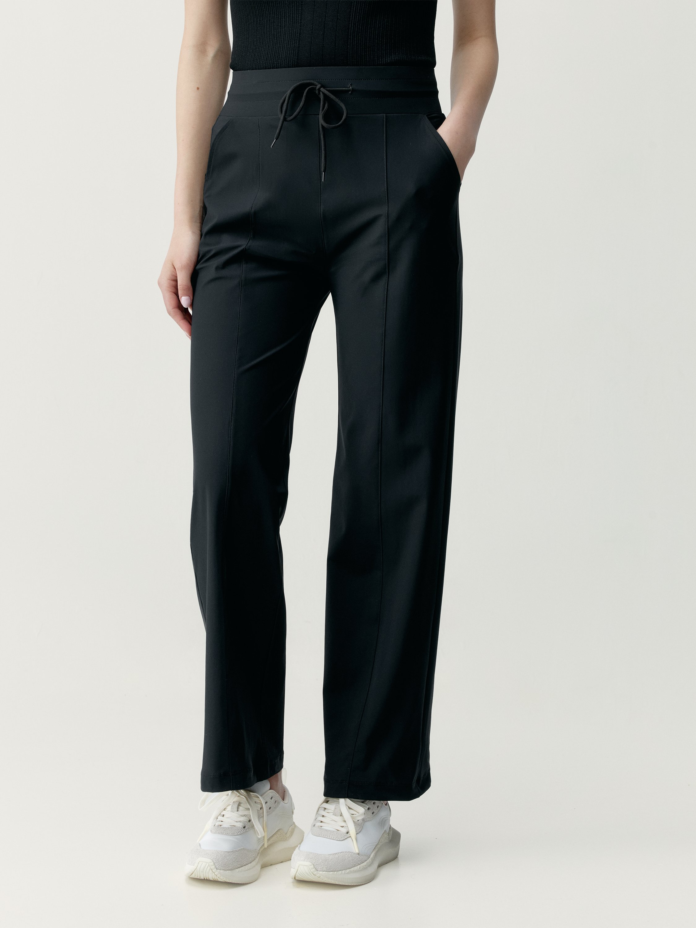 Performance Athleisure Sports Pants BORN Black