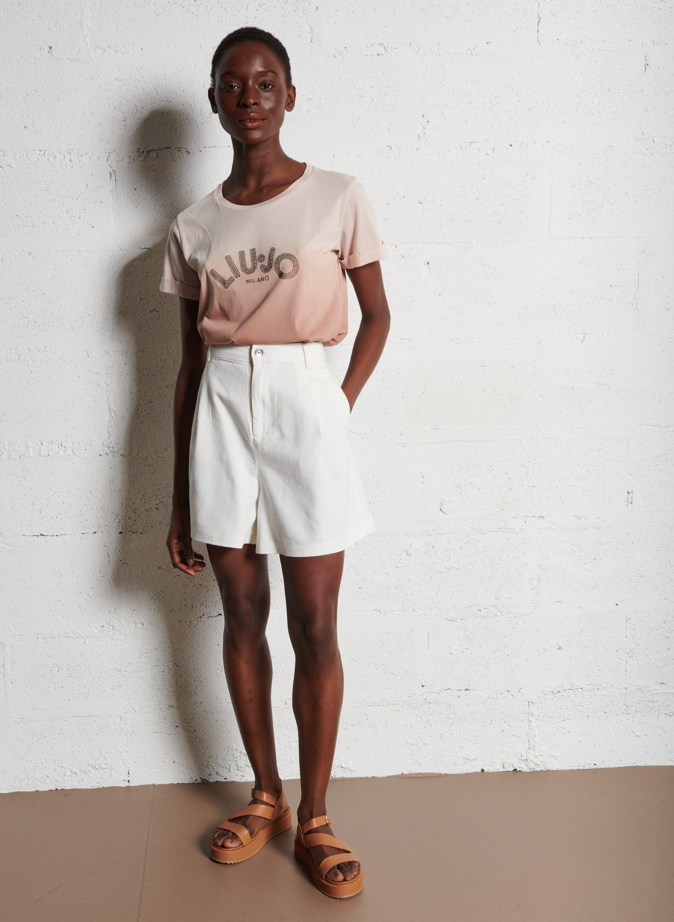ショートパンツ LIU JO Woman Short White WA5441T4282 10701 High-waisted wide-leg cotton shorts Bianco lana Liu Jo