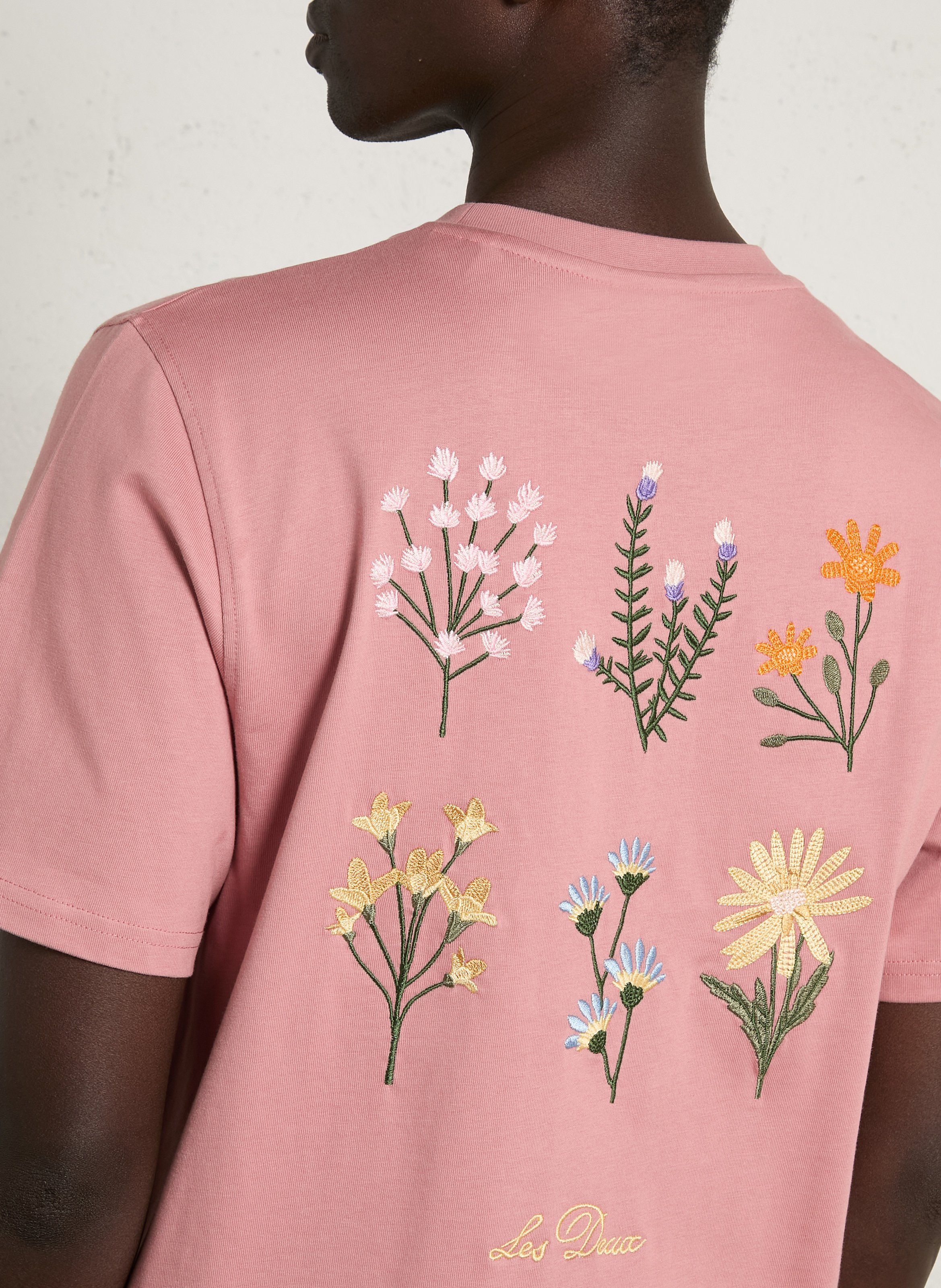 Straight round neck embroidered organic cotton t-shirt LES DEUX Pink
