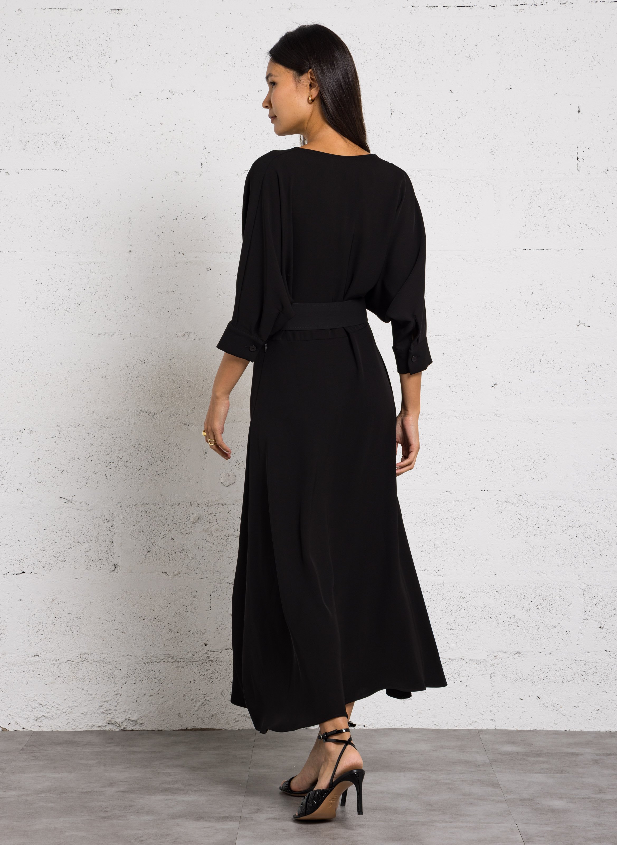 Robe longue fluide à ceinture IMPERIAL Noir